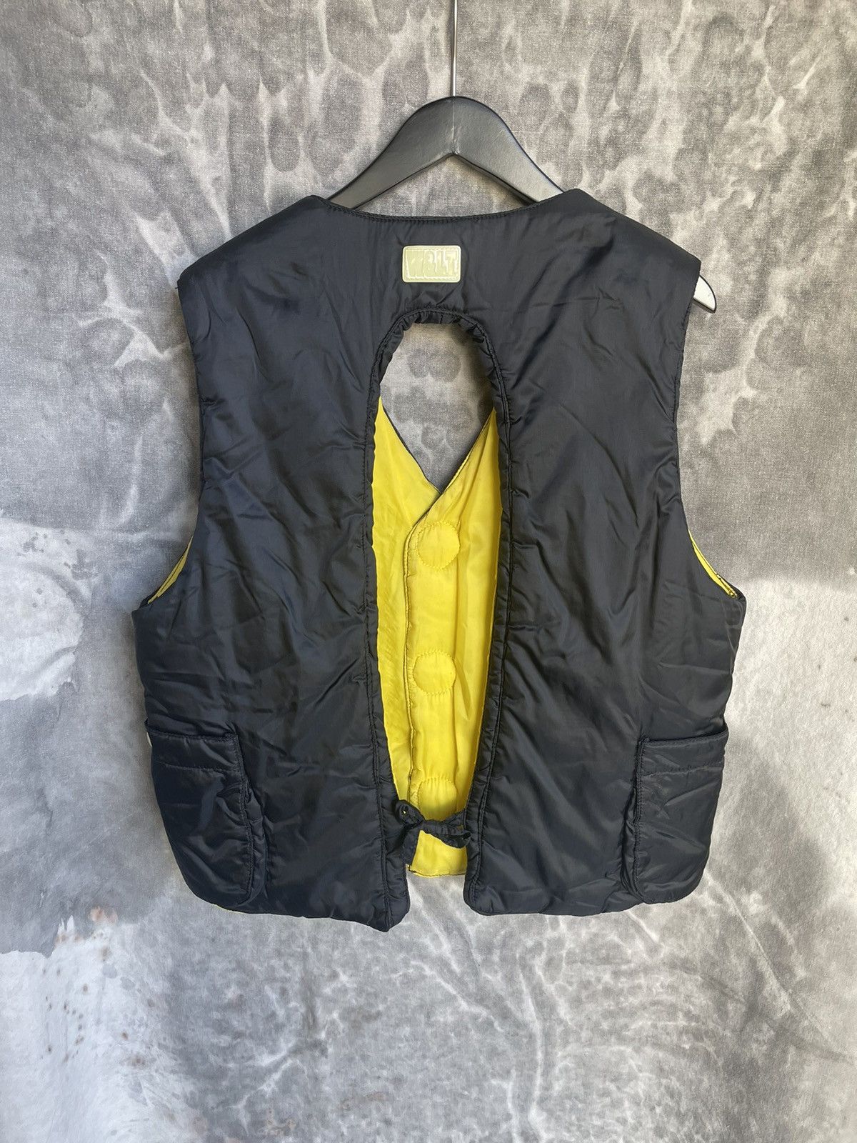 Walter Van Beirendonck W&lt archive open back puffer cargo vest Size US L / EU 52-54 / 3 - 5 Thumbnail