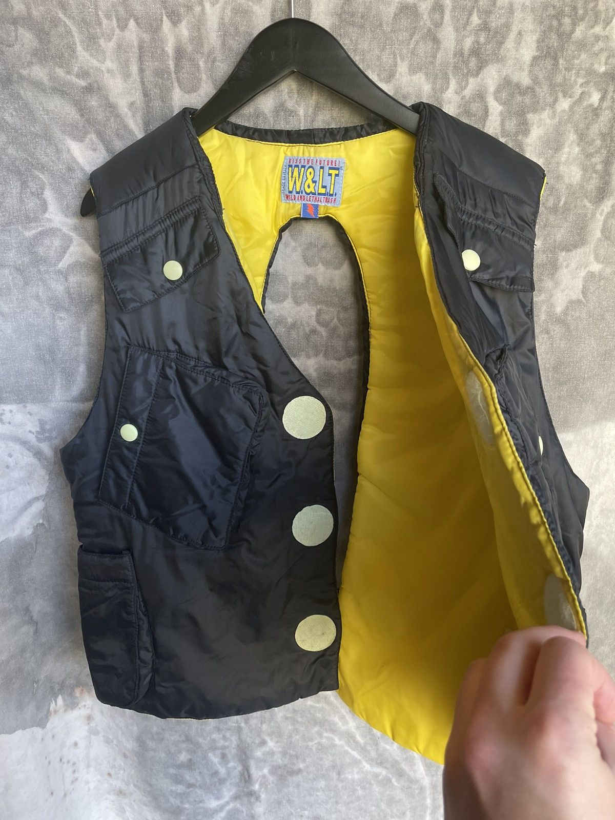 Walter Van Beirendonck W&lt archive open back puffer cargo vest Size US L / EU 52-54 / 3 - 3 Thumbnail