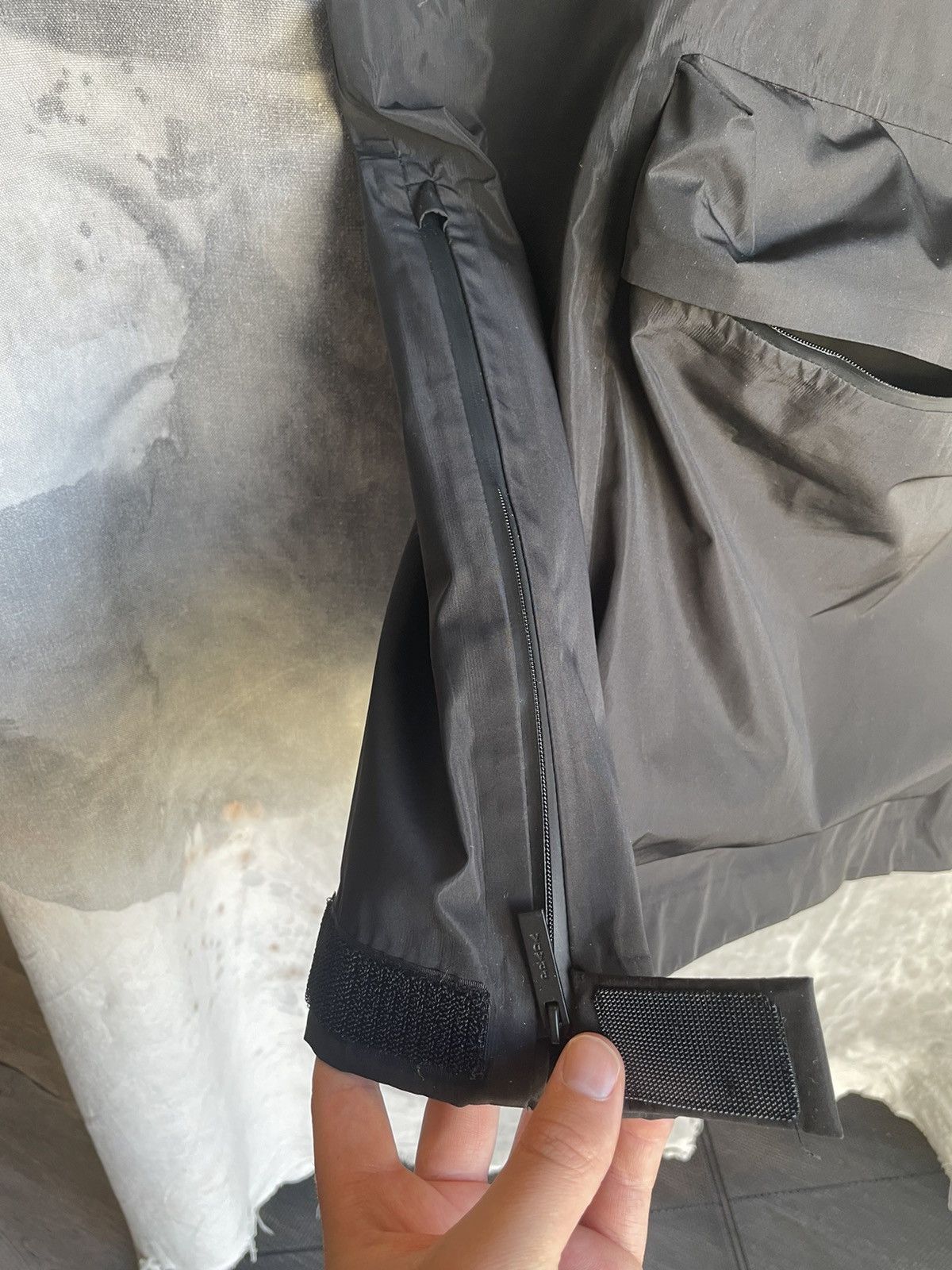Prada Prada linea Rossa cargo pocket tech vest Size US L / EU 52-54 / 3 - 4 Thumbnail