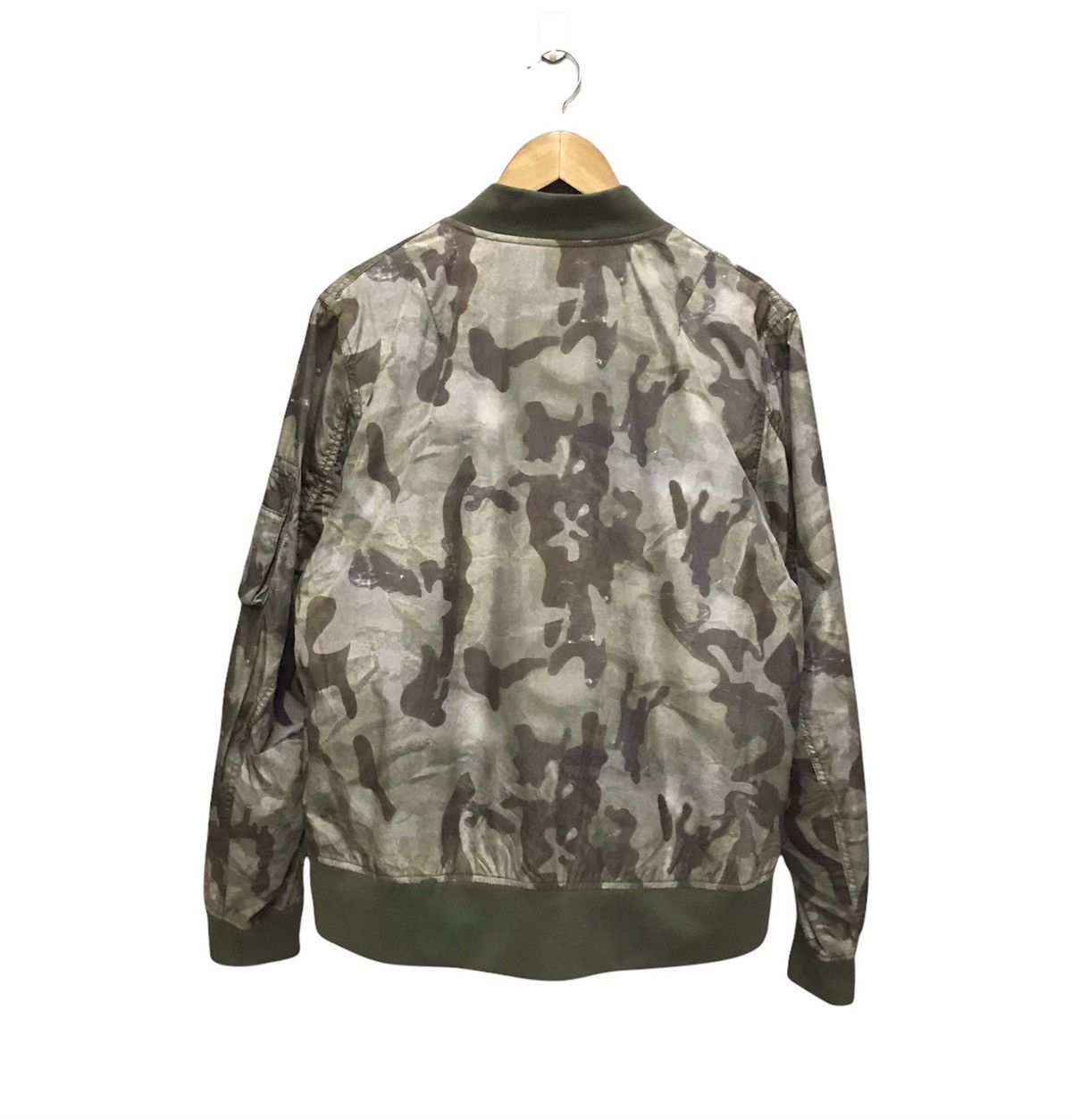 Japanese Brand Gisele homme camo bomber jacket rick owen style Size US L / EU 52-54 / 3 - 4 Thumbnail