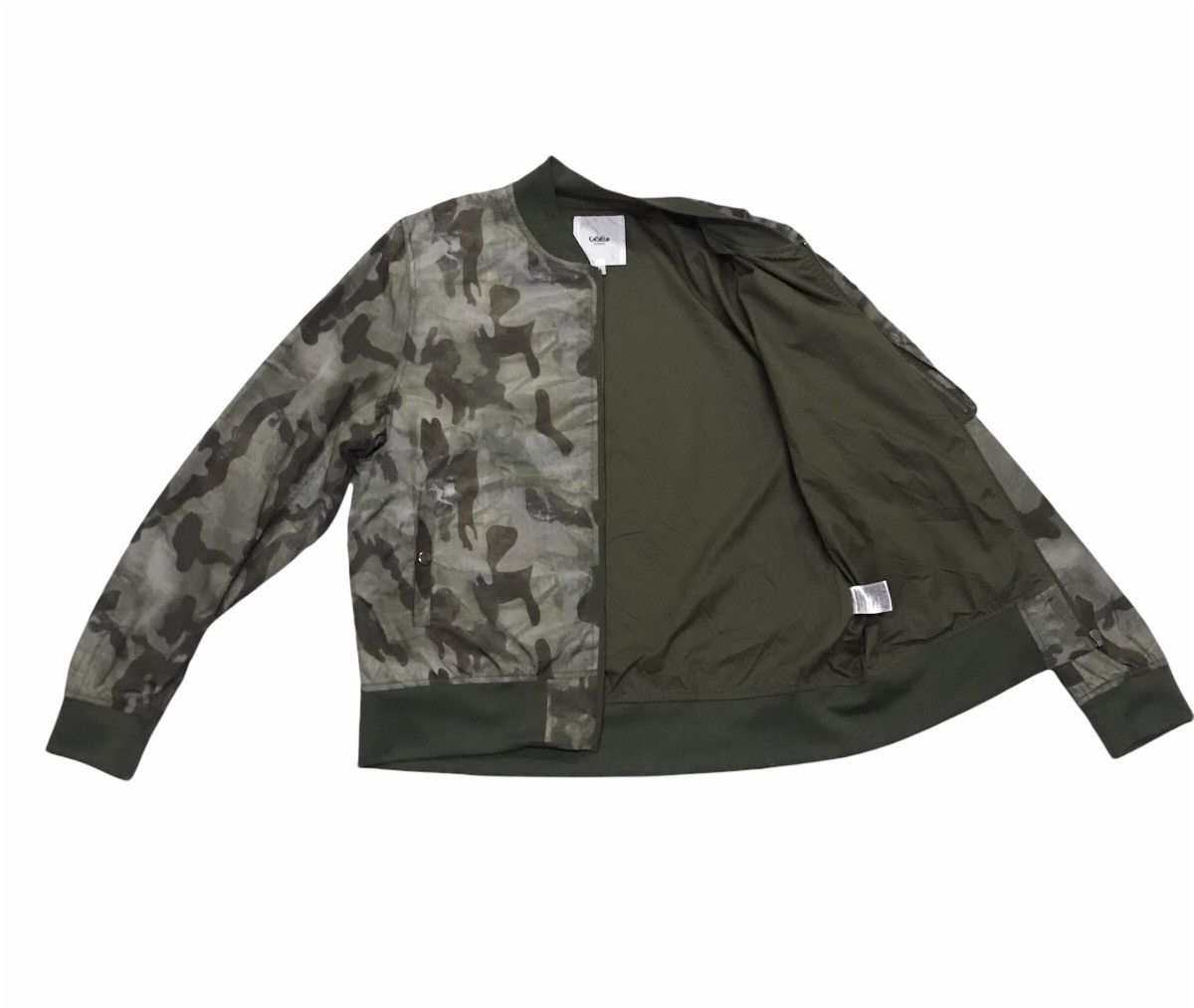 Japanese Brand Gisele homme camo bomber jacket rick owen style Size US L / EU 52-54 / 3 - 6 Thumbnail