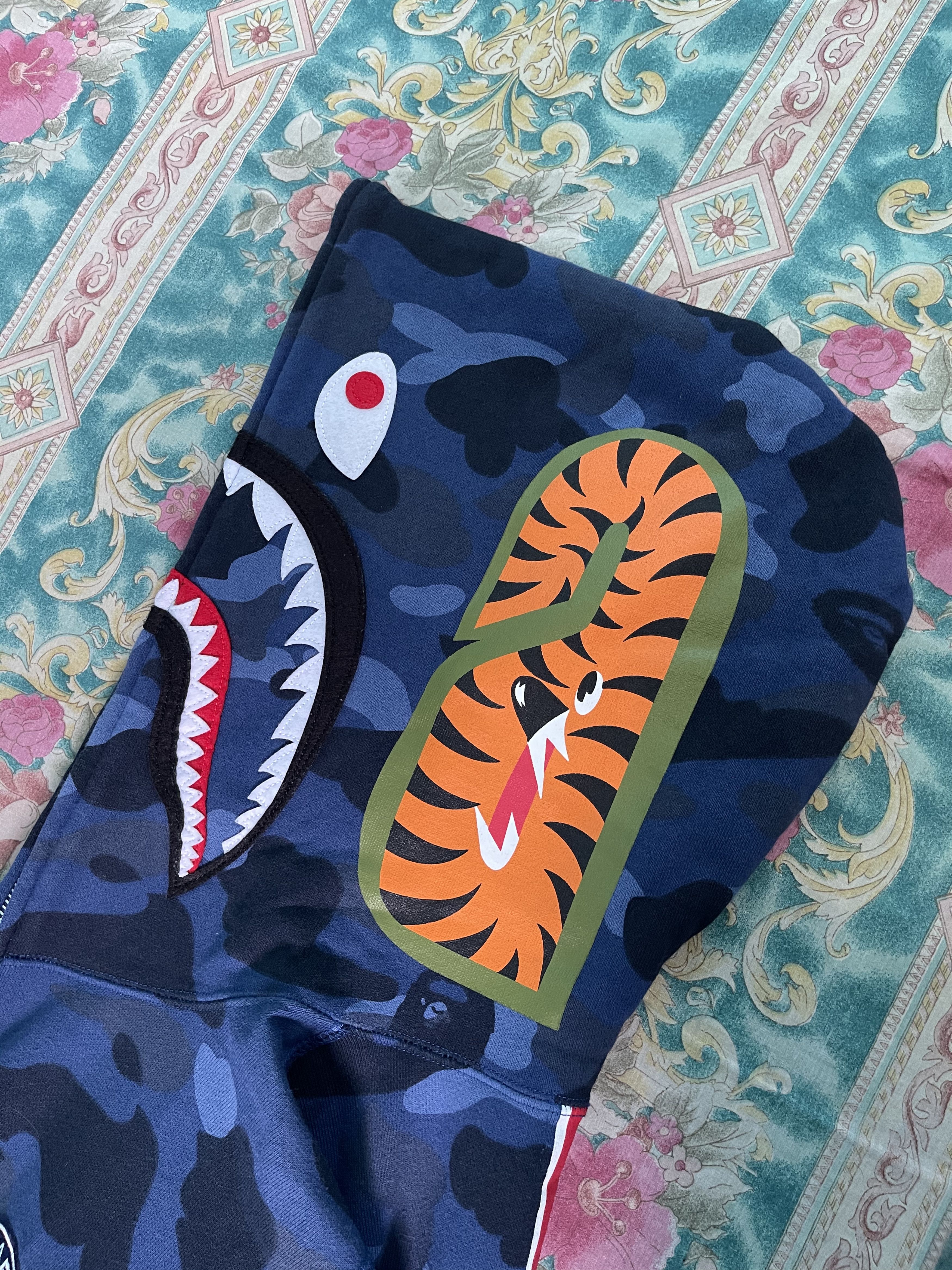 Bape Hoodie Bape Shark X Paris Saint Germain Size US M / EU 48-50 / 2 - 8 Thumbnail