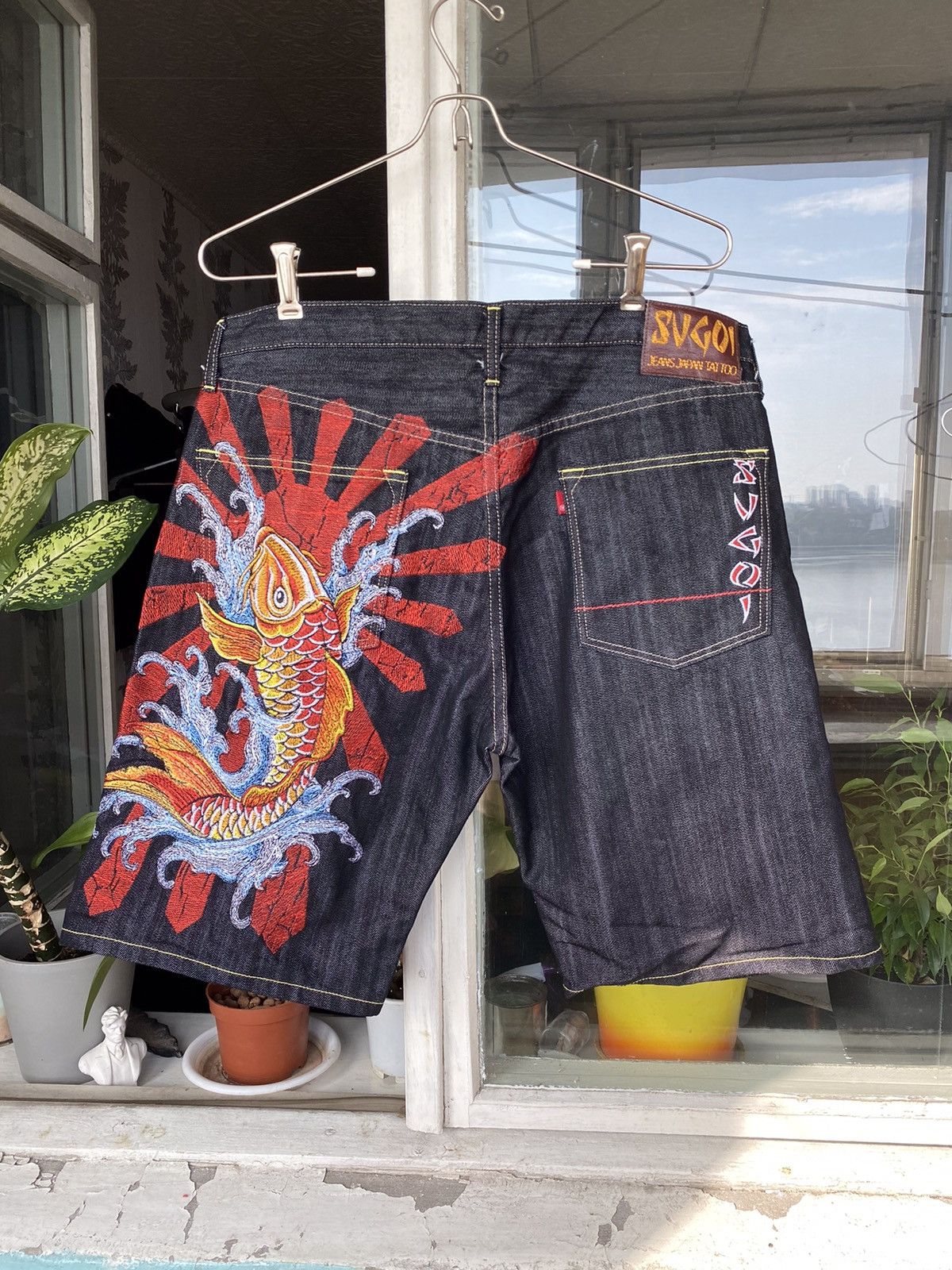 Japanese Brand × Streetwear × Vintage Vintage Sugoi Jeans shorts Japan Tattoo Evisu style Size US 36 / EU 52 - 1 Thumbnail