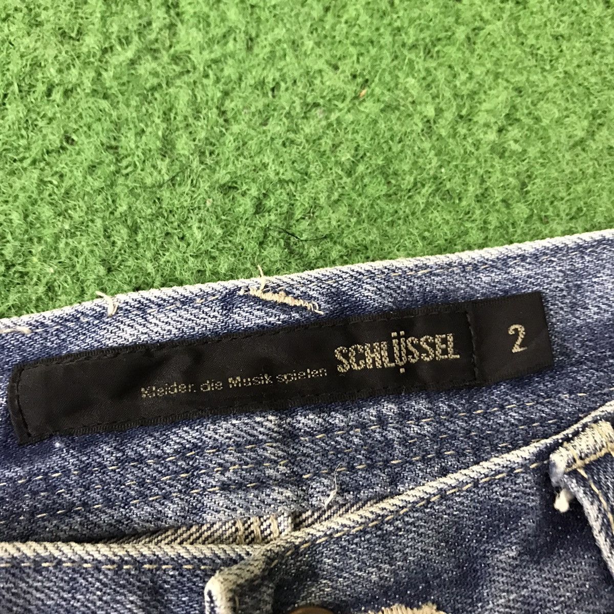 Le Grande Bleu (L.G.B.) Schlussel Denim Flare Jeans Distressed Size US 30 / EU 46 - 17 Thumbnail