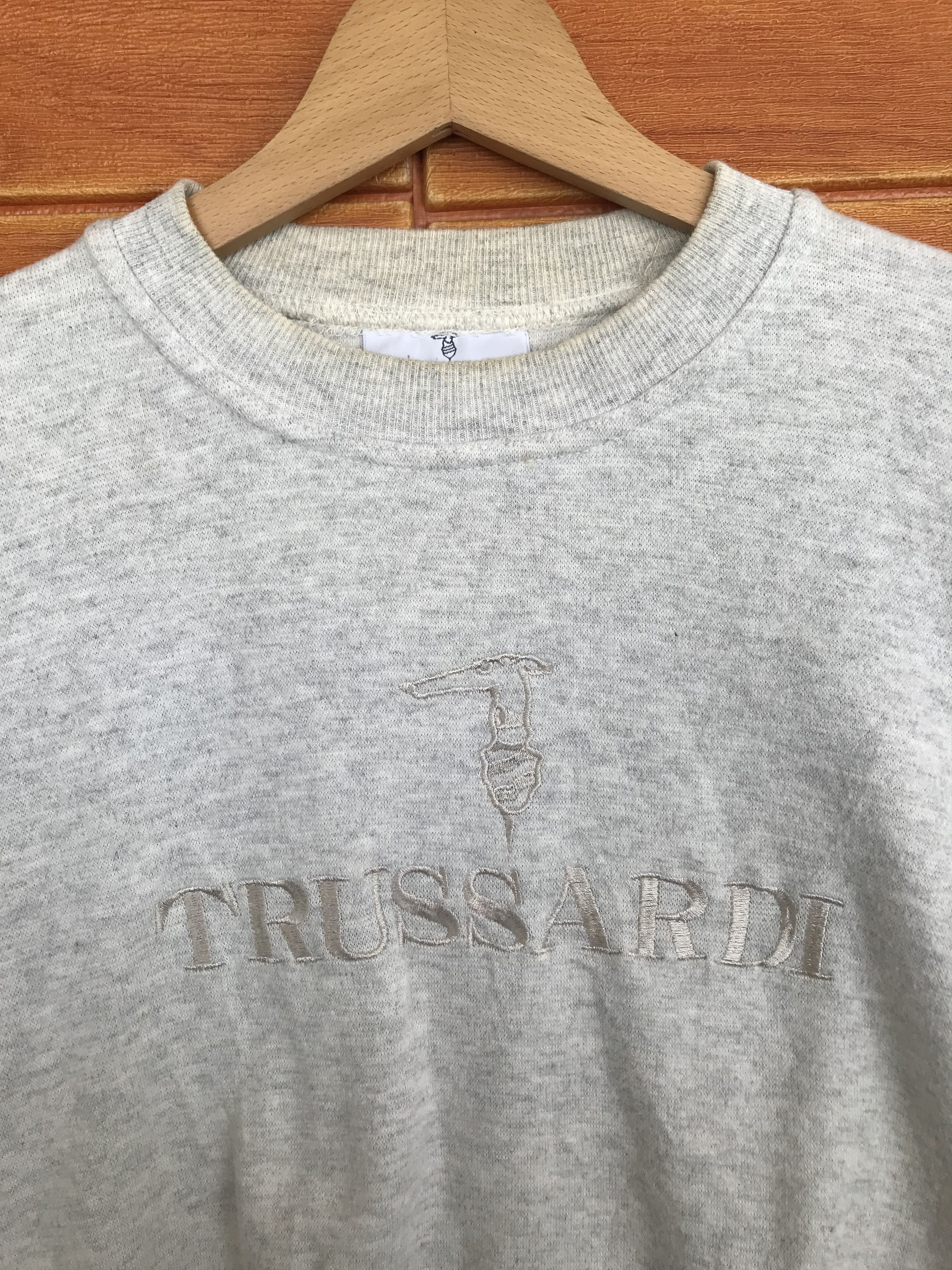 Trussardi Vintage 90s TRUSSARDI Spell Out Embroidered Sweatshirt Size US M / EU 48-50 / 2 - 2 Thumbnail