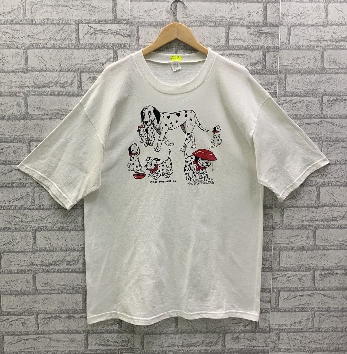 Vintage Vintage 1992 Puffs-Are-Us Dalmatian T-shirts Size US XL / EU 56 / 4 - 1 Thumbnail