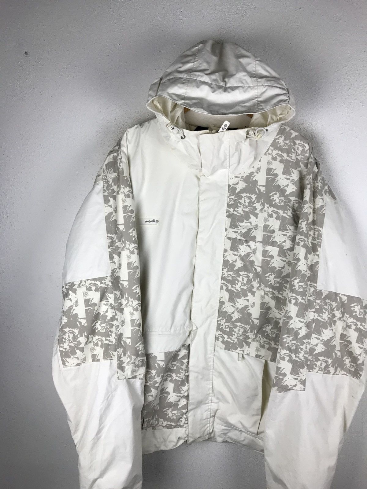 Japanese Brand Remake Earthy EP Snowboard Jacket White/Gray Camo Patchwork Size US L / EU 52-54 / 3 - 5 Thumbnail