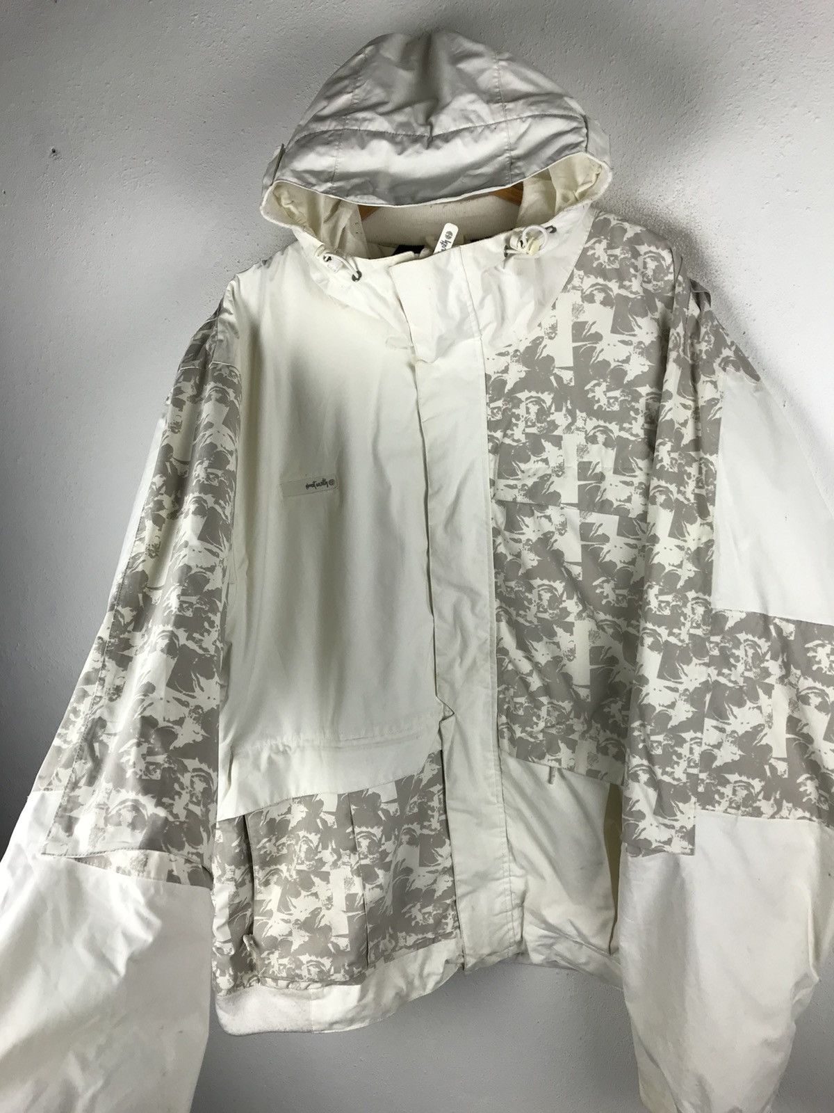 Japanese Brand Remake Earthy EP Snowboard Jacket White/Gray Camo Patchwork Size US L / EU 52-54 / 3 - 7 Thumbnail