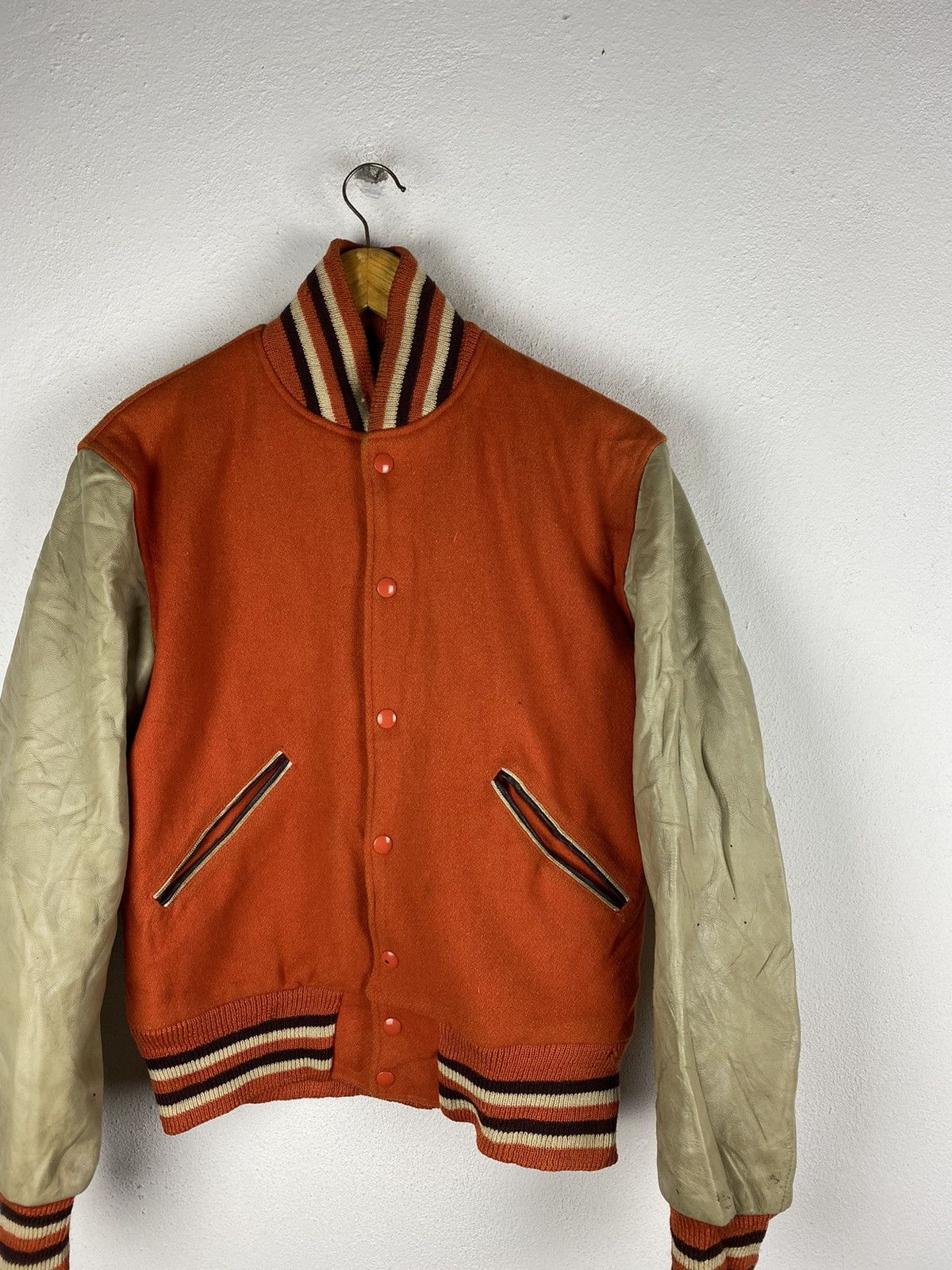 Other VINTAGE 80S VARSITY BASEBALL JACKET LEATHER SLEEVE Size US M / EU 48-50 / 2 - 6 Thumbnail