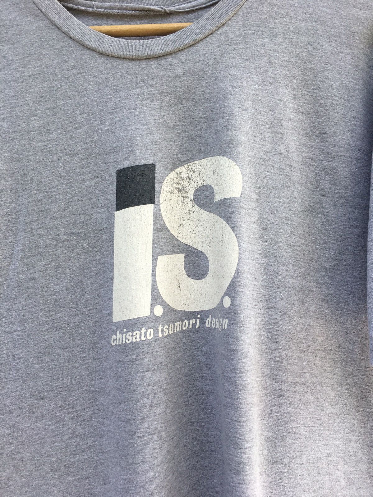 Japanese Brand Issey Miyake x Tsumori Chisato Printed Logo Tshirt Size US L / EU 52-54 / 3 - 4 Thumbnail