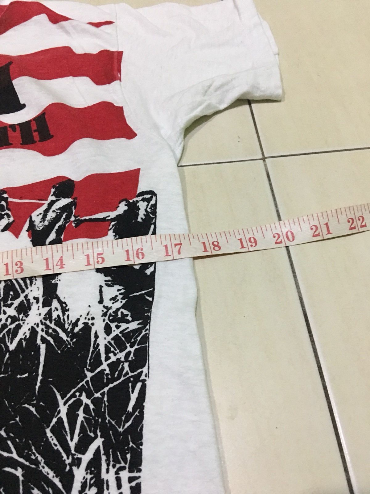 Band Tees × Fruit Of The Loom × Vintage Vintage 70s The Clash Fifth Column Take The 5 Th Tour Shirt Size US M / EU 48-50 / 2 - 12 Thumbnail