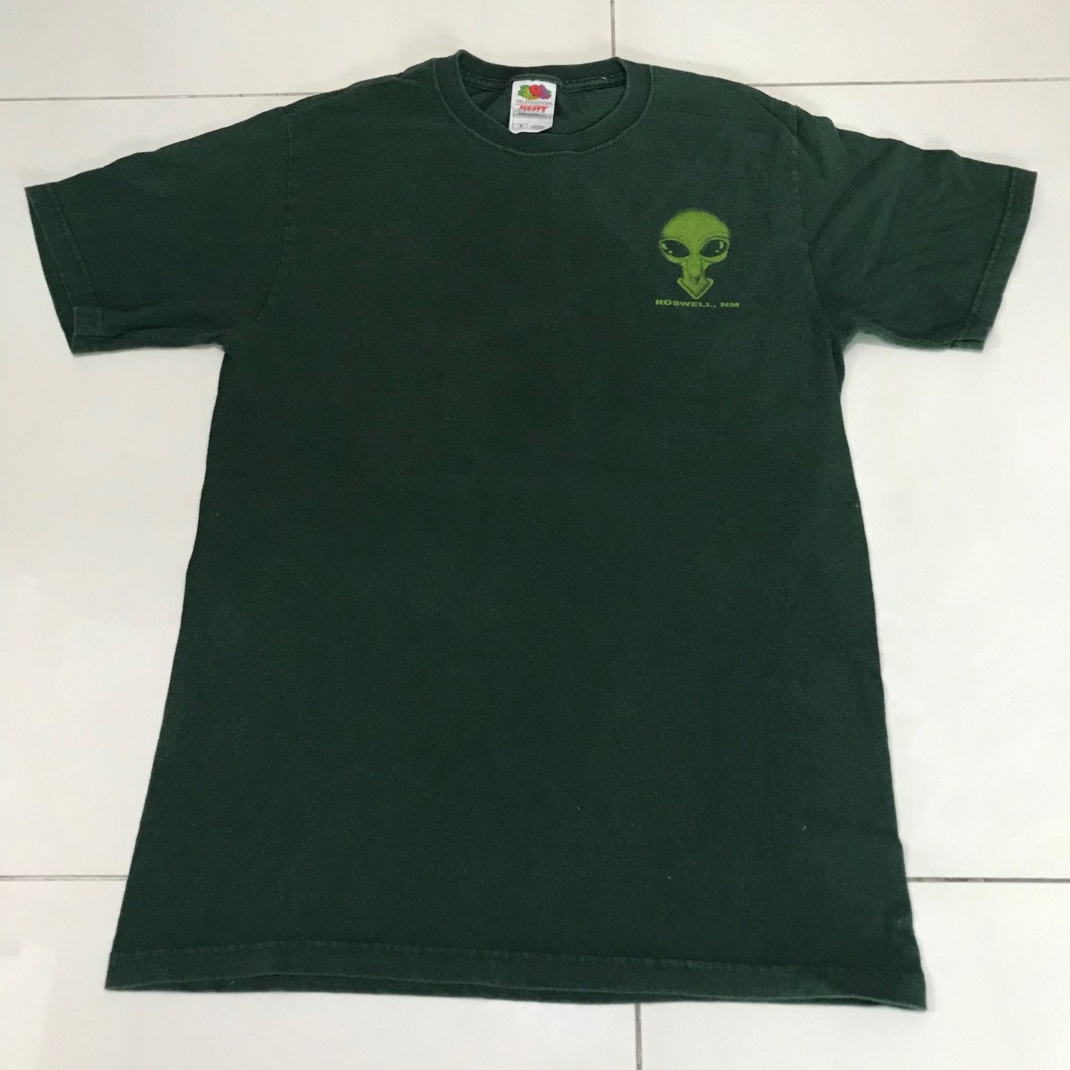 Vintage Vintage Y2k Roswell Alien UFO BigFace Tee graphic streetwear Size US S / EU 44-46 / 1 - 5 Thumbnail