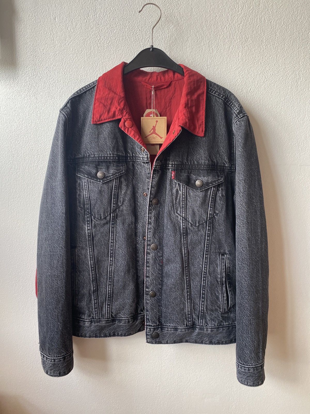 Jordan x levis jacket deals