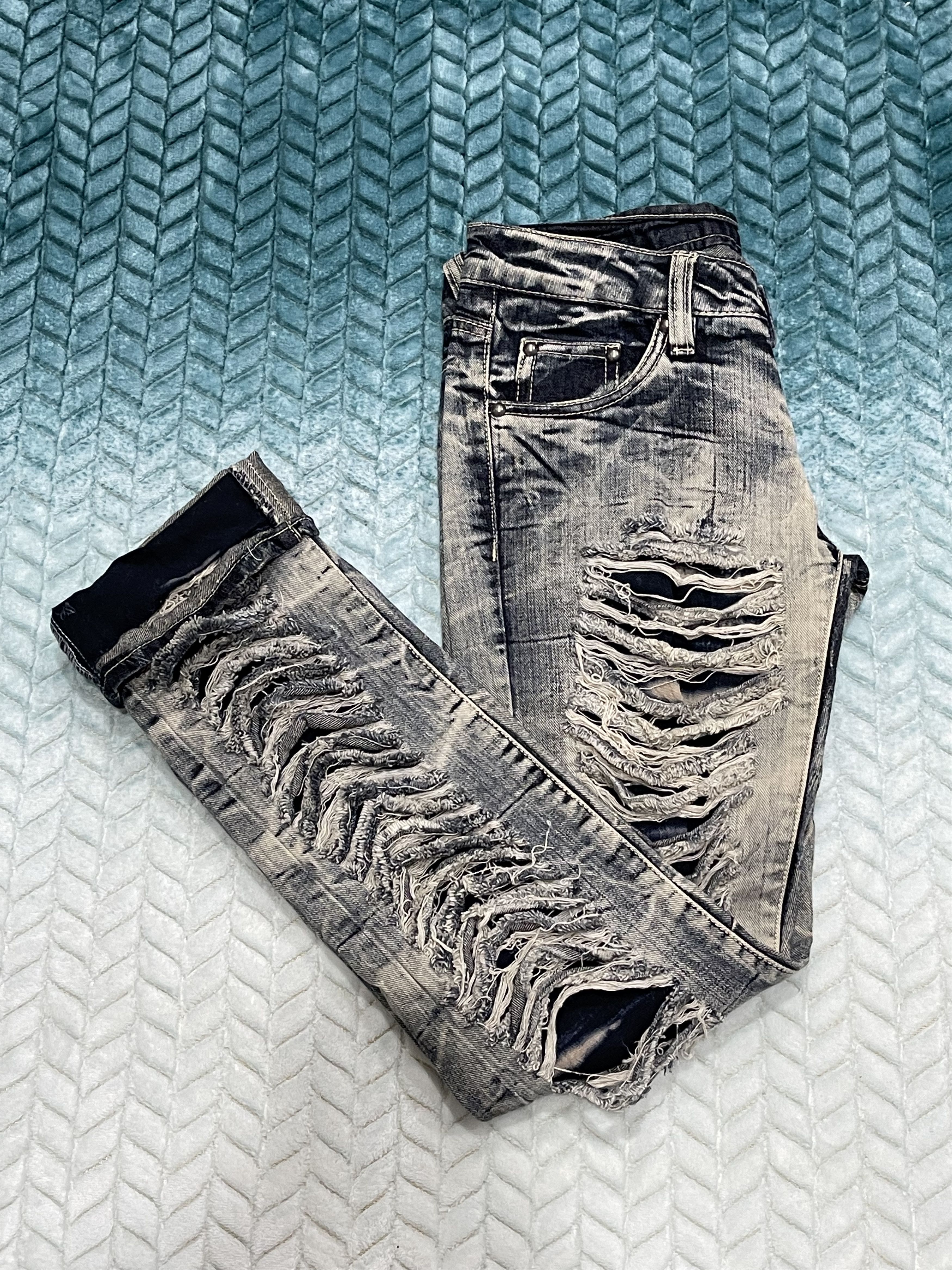 Japanese Brand Special Grazie Design Distress Denim Pants Size US 31 - 18 Thumbnail