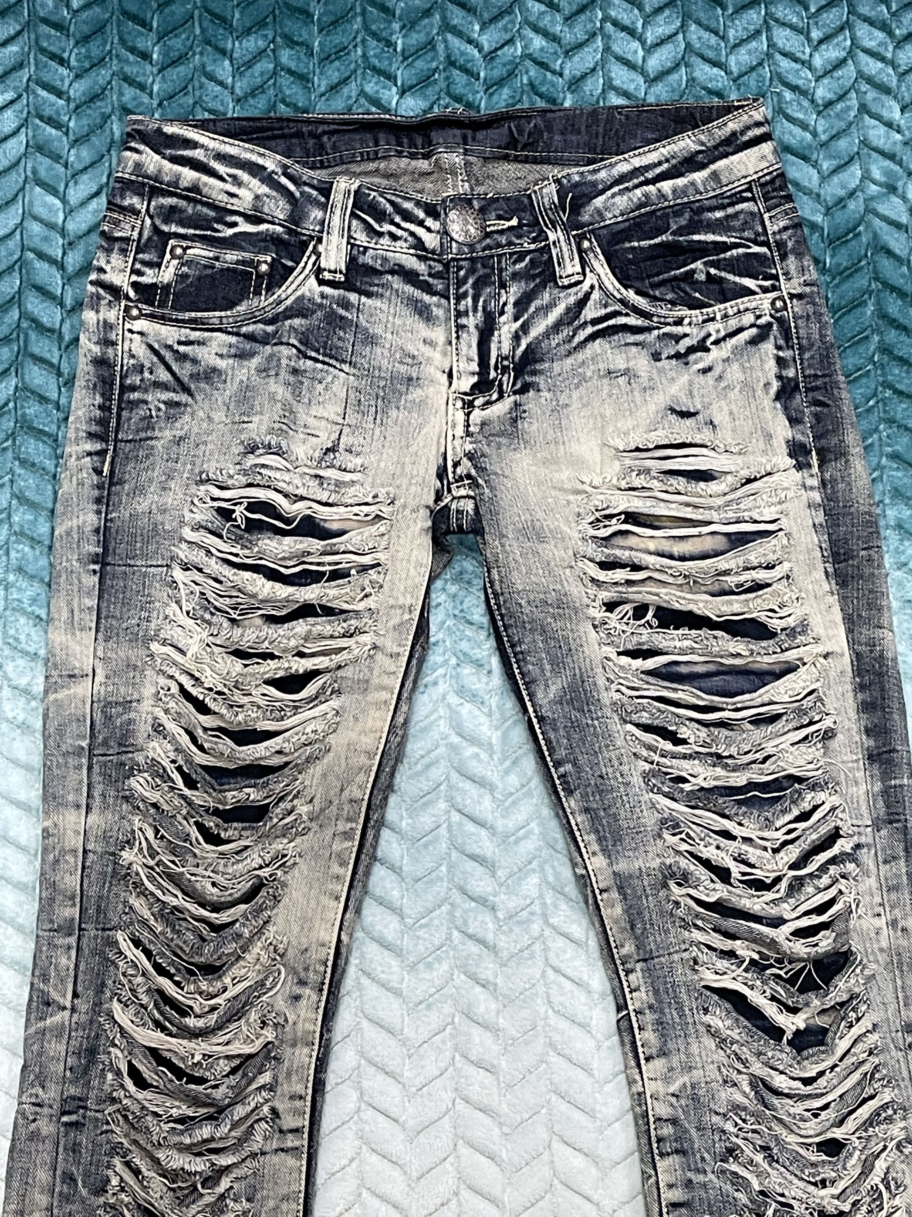 Japanese Brand Special Grazie Design Distress Denim Pants Size US 31 - 2 Thumbnail
