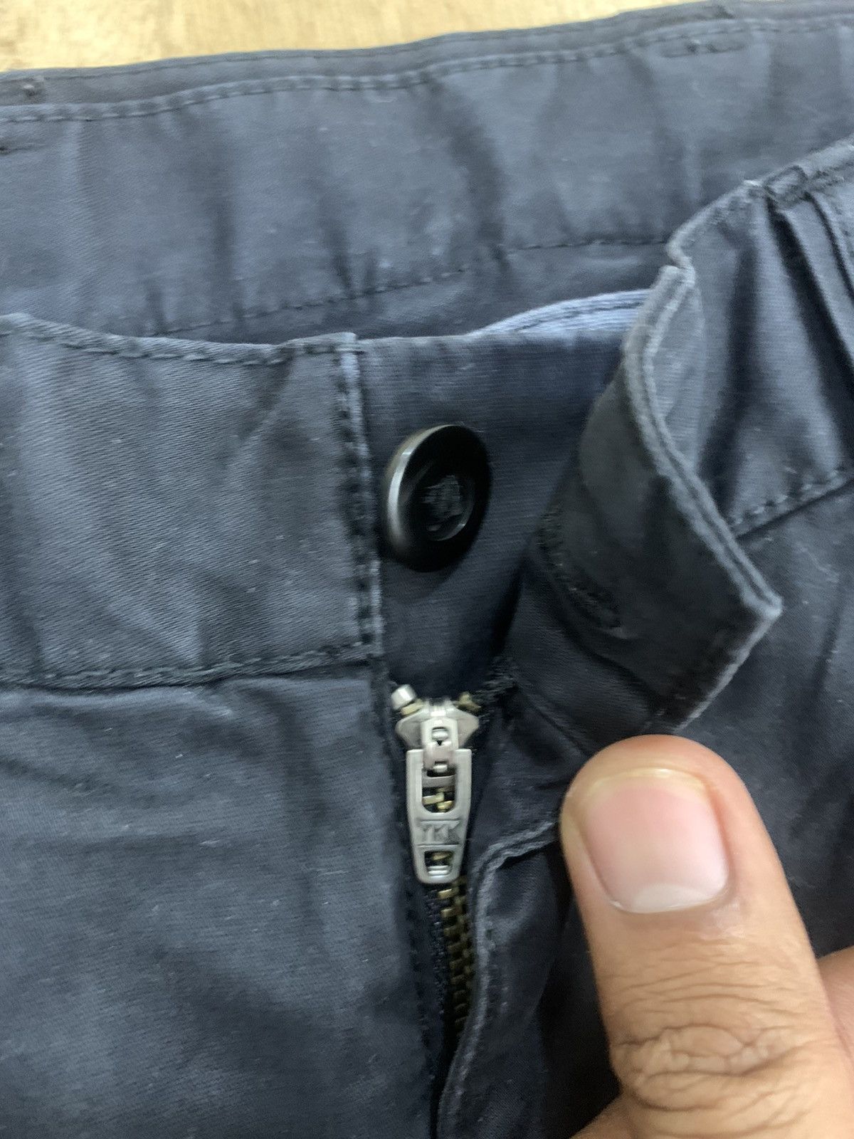 Japanese Brand × Uniqlo UNIQLO Multipocket Tactical Utility Black Casual Cargo Pant Size US 30 / EU 46 - 13 Thumbnail