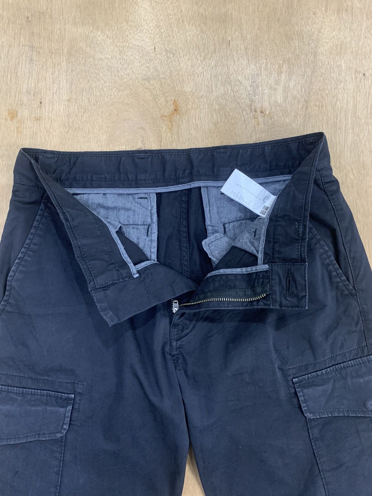 Japanese Brand × Uniqlo UNIQLO Multipocket Tactical Utility Black Casual Cargo Pant Size US 30 / EU 46 - 14 Thumbnail