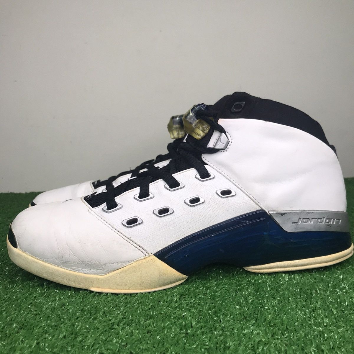 Nike Air Jordan 17 College Blue 2002 Size US 12 / EU 45 - 6 Thumbnail