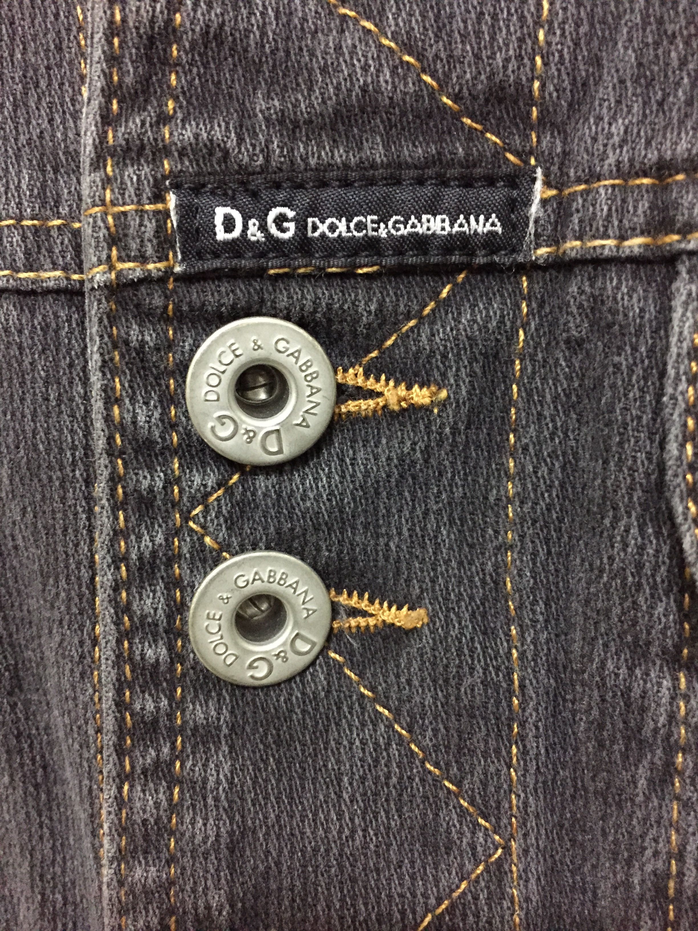 Dolce & Gabbana 1990s Dolce Gabbana Multibutton Quilted denim trucker jacket Size US XS / EU 42 / 0 - 4 Thumbnail