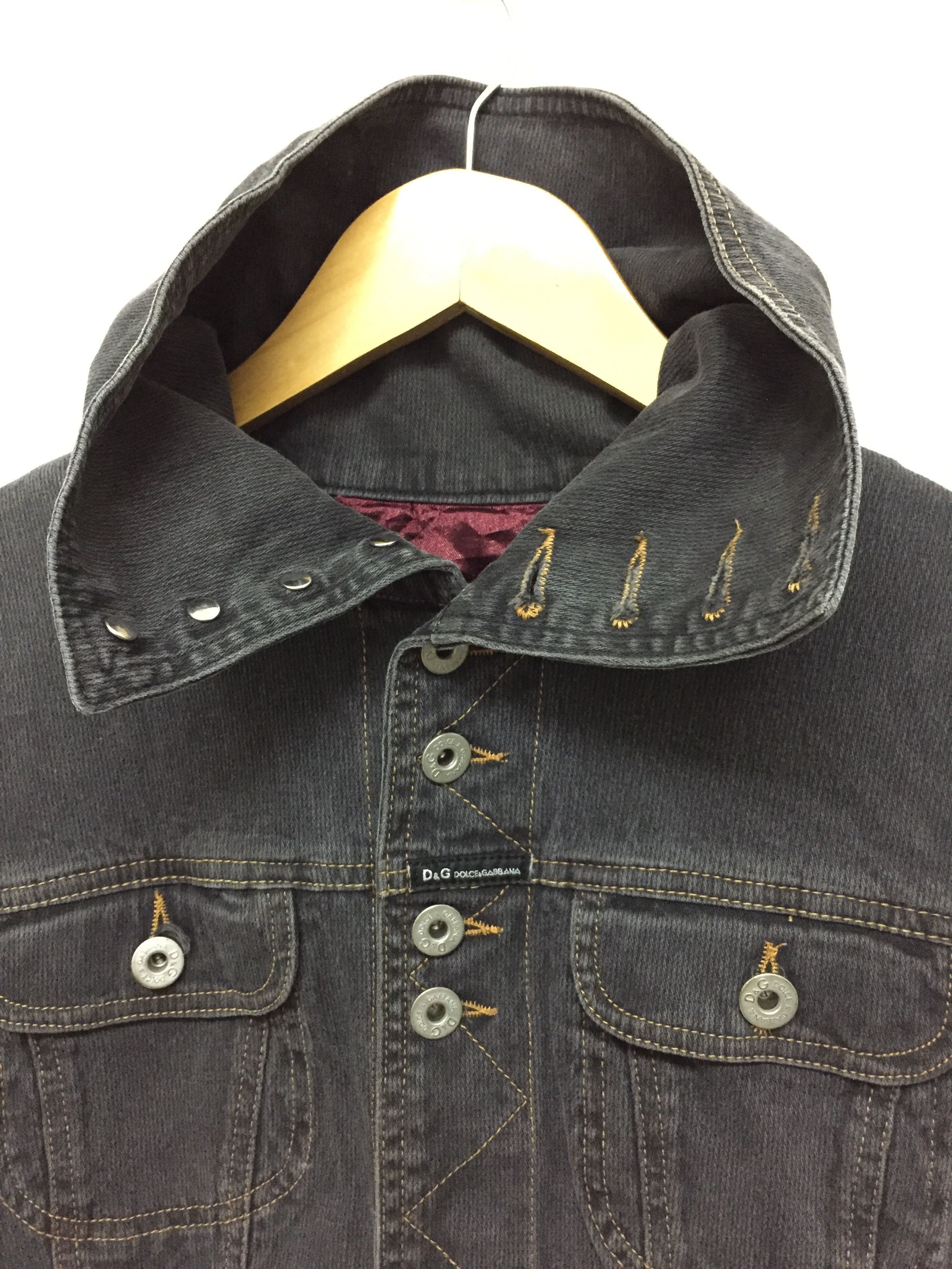 Dolce & Gabbana 1990s Dolce Gabbana Multibutton Quilted denim trucker jacket Size US XS / EU 42 / 0 - 11 Thumbnail