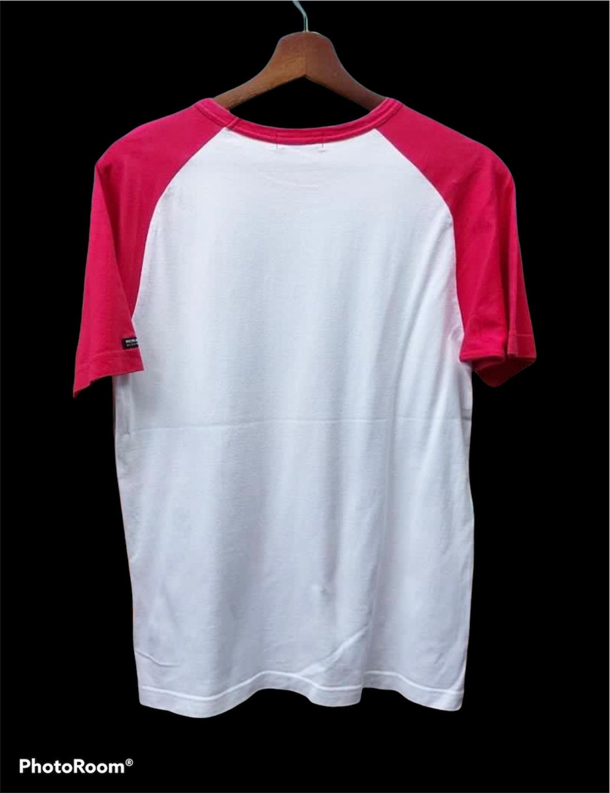 Burberry Burberry Tshirt streetwear Size US M / EU 48-50 / 2 - 2 Thumbnail