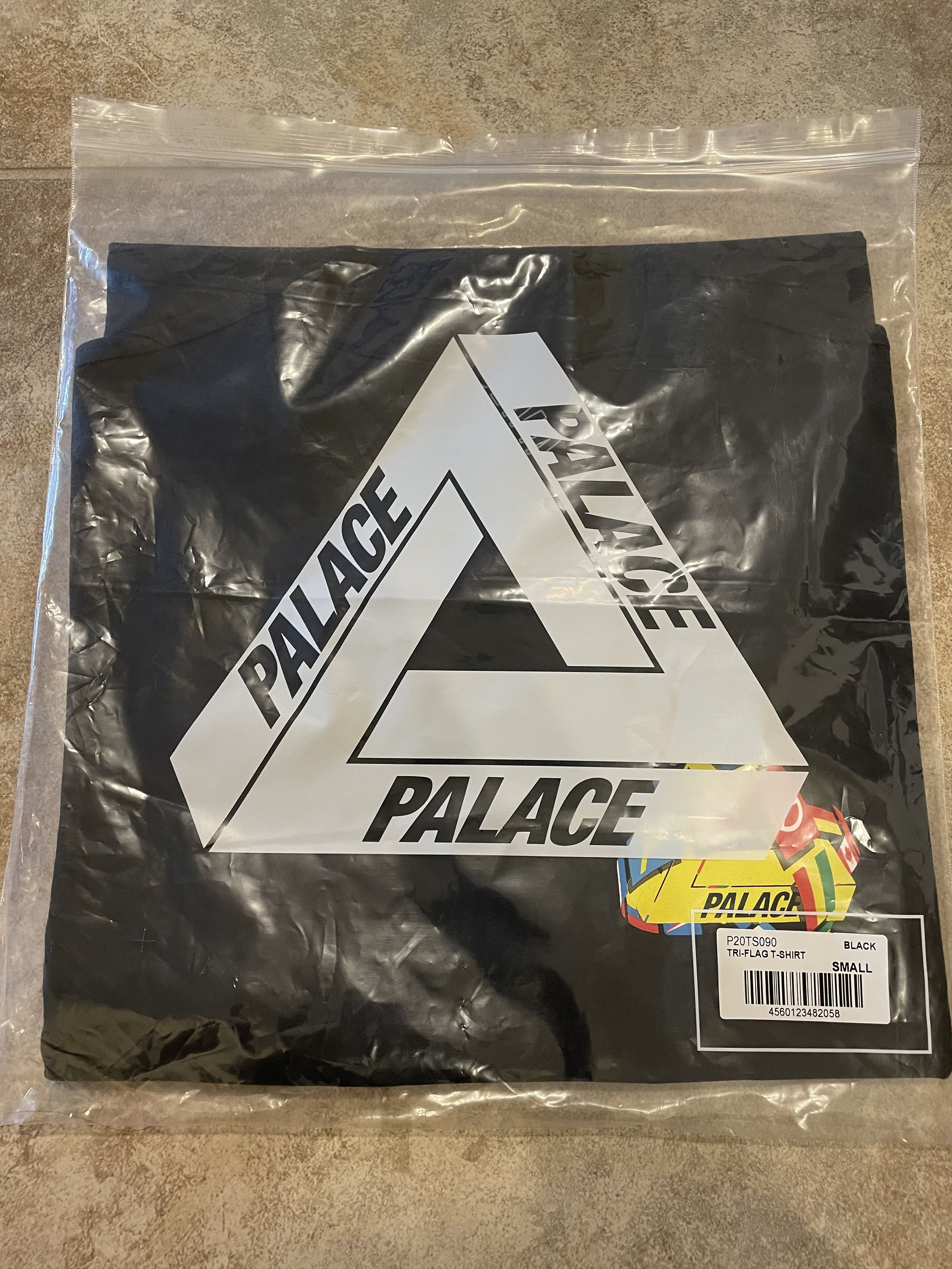 Palace Palace Skateboards Tri-Flag Ferg T-Shirt Tee Black Small Size US S / EU 44-46 / 1 - 1 Thumbnail