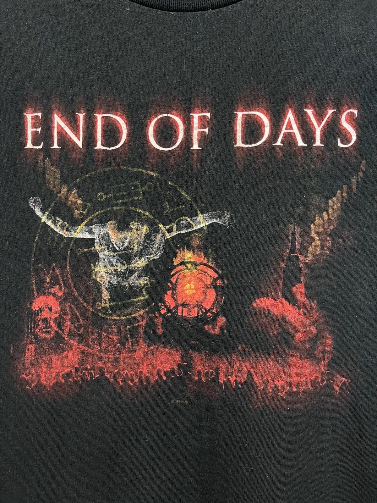 Vintage Vintage 1999 End Of Days Movie Faded Tee Size US XL / EU 56 / 4 - 2 Thumbnail