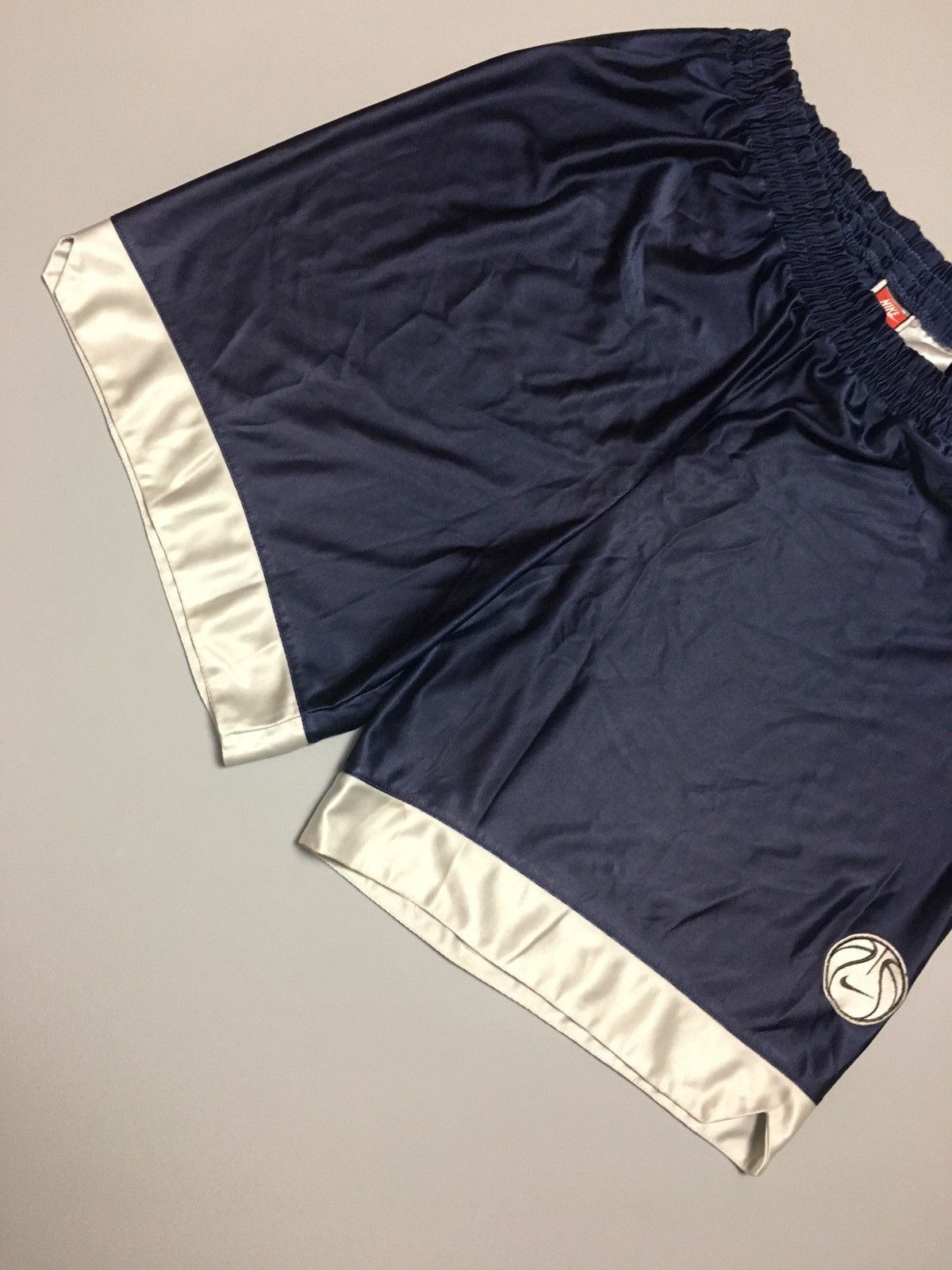 Nike Nike team sports vintage nylon shorts basketball Size US 38 / EU 54 - 6 Thumbnail