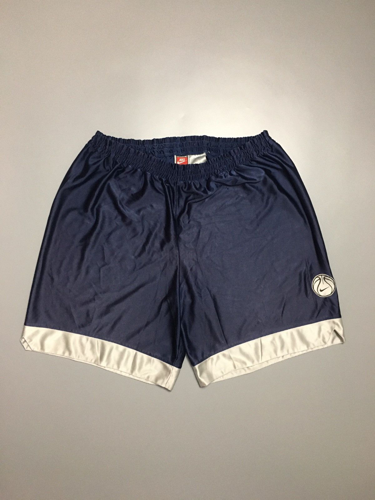 Nike Nike team sports vintage nylon shorts basketball Size US 38 / EU 54 - 1 Thumbnail