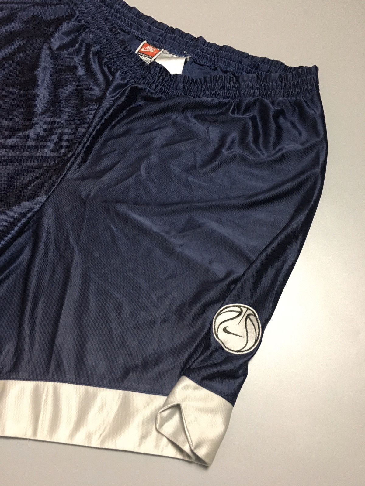 Nike Nike team sports vintage nylon shorts basketball Size US 38 / EU 54 - 3 Thumbnail