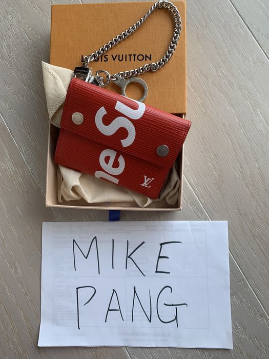 Louis Vuitton Chain Wallet (Supreme)(Red)