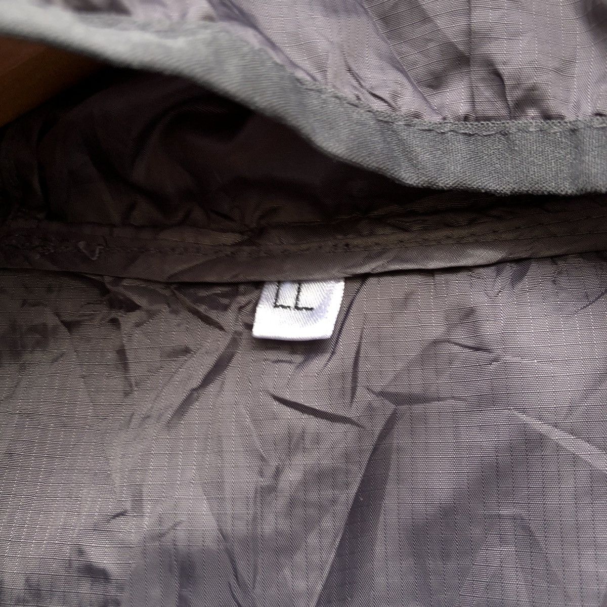 UNBRAND JAPAN WINDBREAKER HOODIE