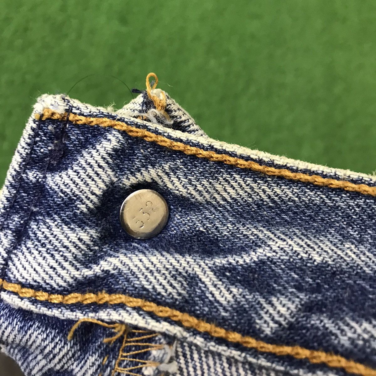 Levi's Vintage 90s Levis 501 Distressed Light wash Made in USA Size US 30 / EU 46 - 19 Thumbnail