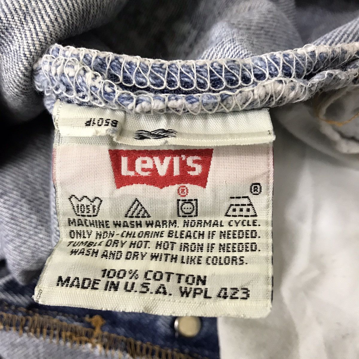 Levi's Vintage 90s Levis 501 Distressed Light wash Made in USA Size US 30 / EU 46 - 21 Thumbnail