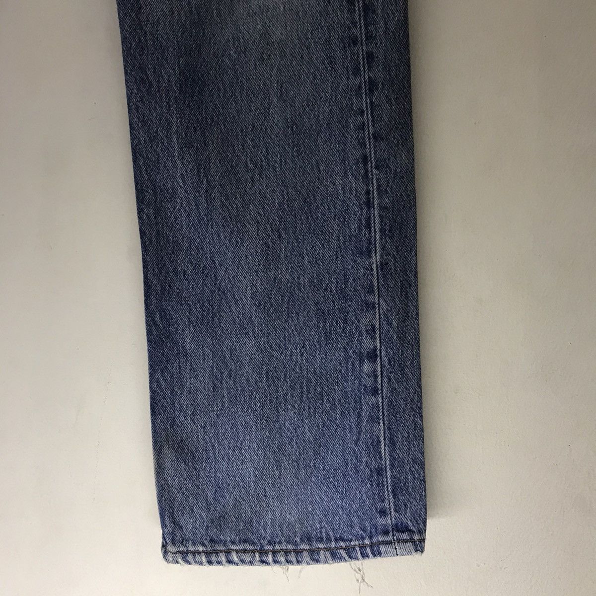 Levi's Vintage 90s Levis 501 Distressed Light wash Made in USA Size US 30 / EU 46 - 8 Thumbnail