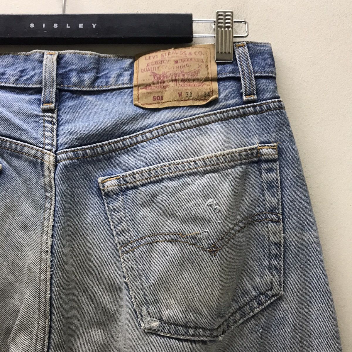 Levi's Vintage 80s Levis 501 Distressed Dirty Faded Butler Style Size US 33 - 13 Thumbnail