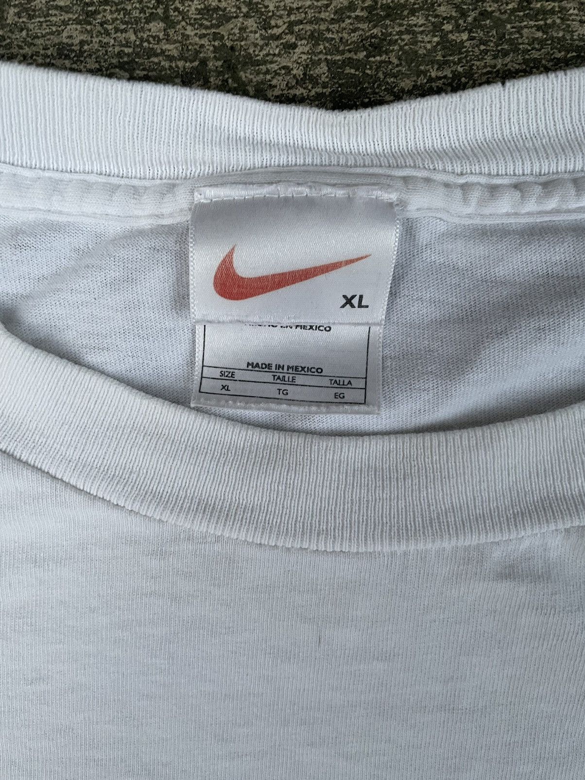 Nike Vintage 90’s Nike Tee Size US XL / EU 56 / 4 - 2 Thumbnail