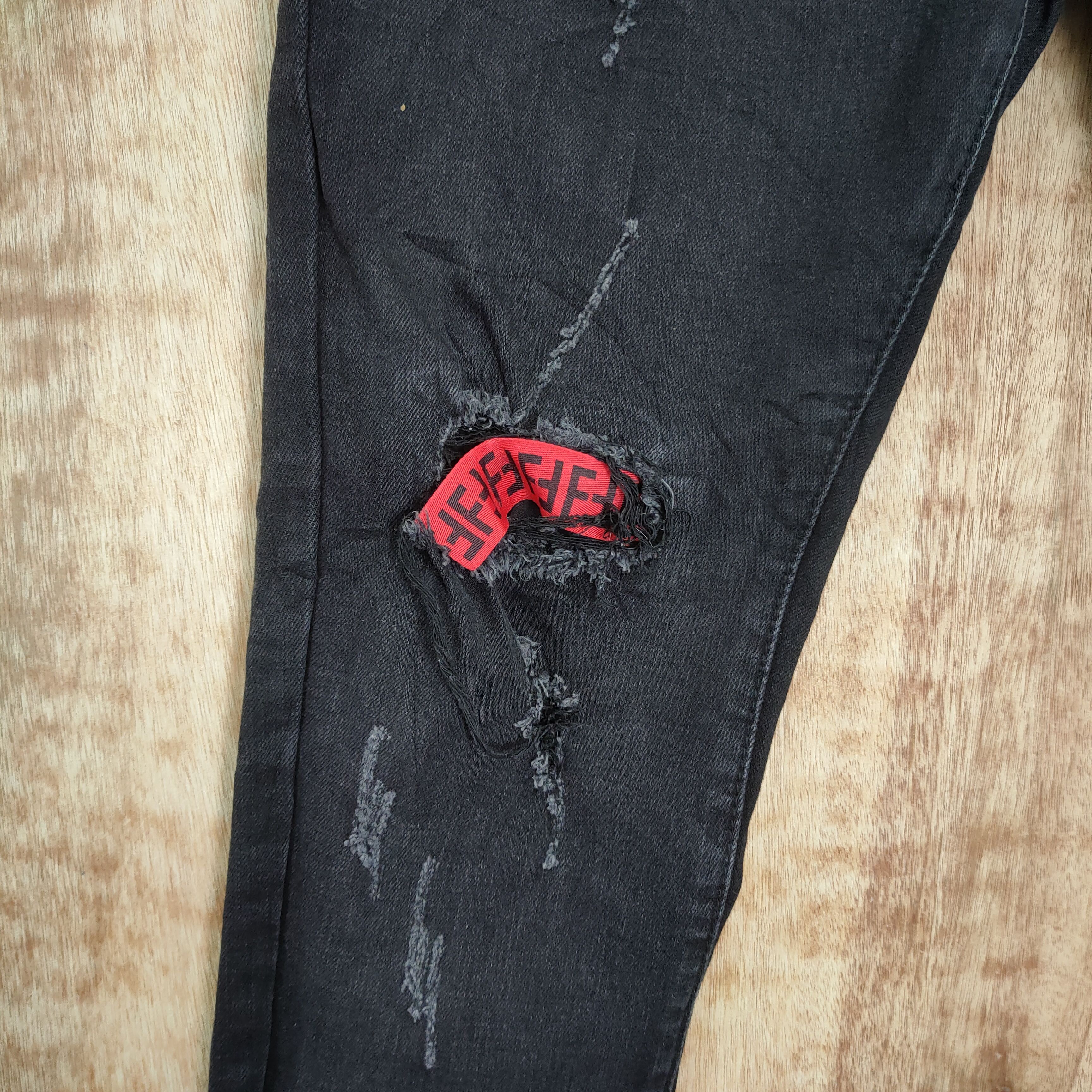 Japanese Brand JAPANESE SKINNY RIPPEP FENDI STYLE JEAN DENIM PANTS Size US 31 - 4 Thumbnail