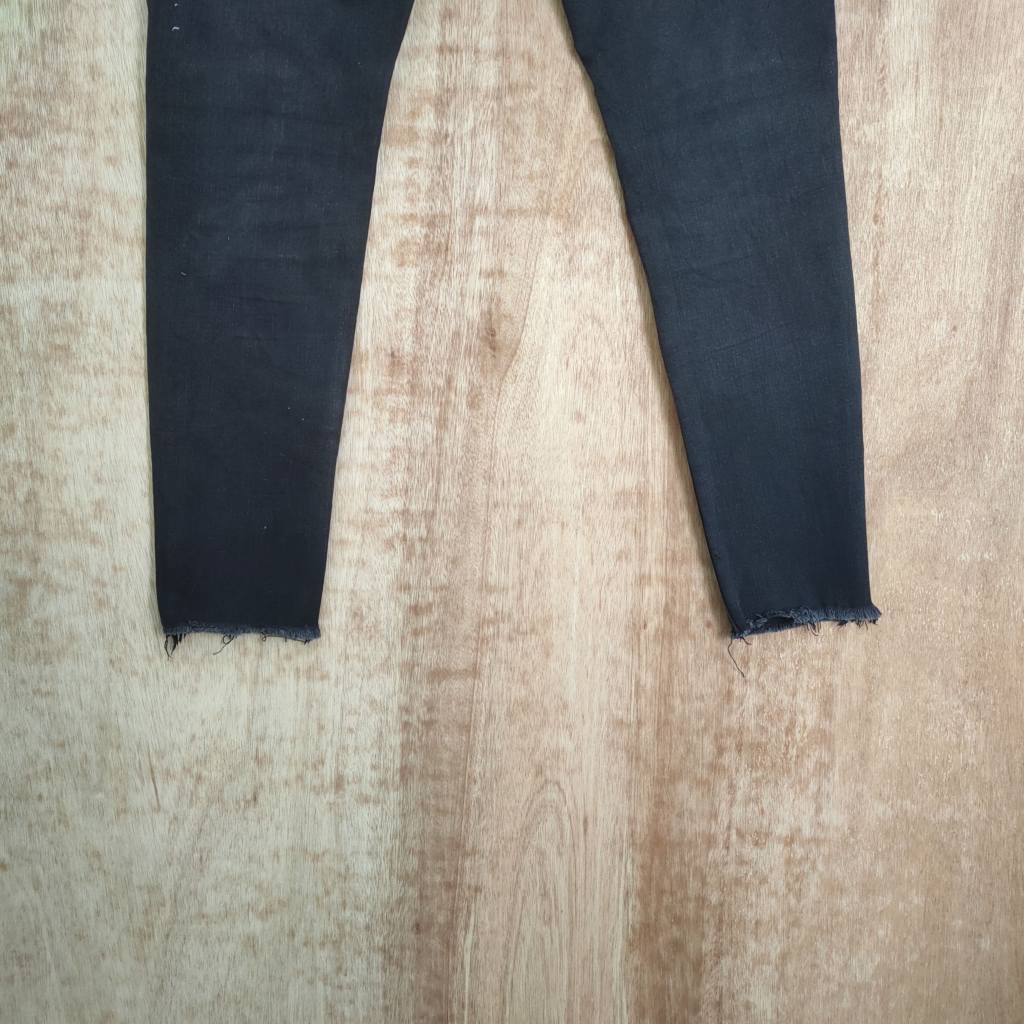 Japanese Brand JAPANESE SKINNY RIPPEP FENDI STYLE JEAN DENIM PANTS Size US 31 - 11 Thumbnail