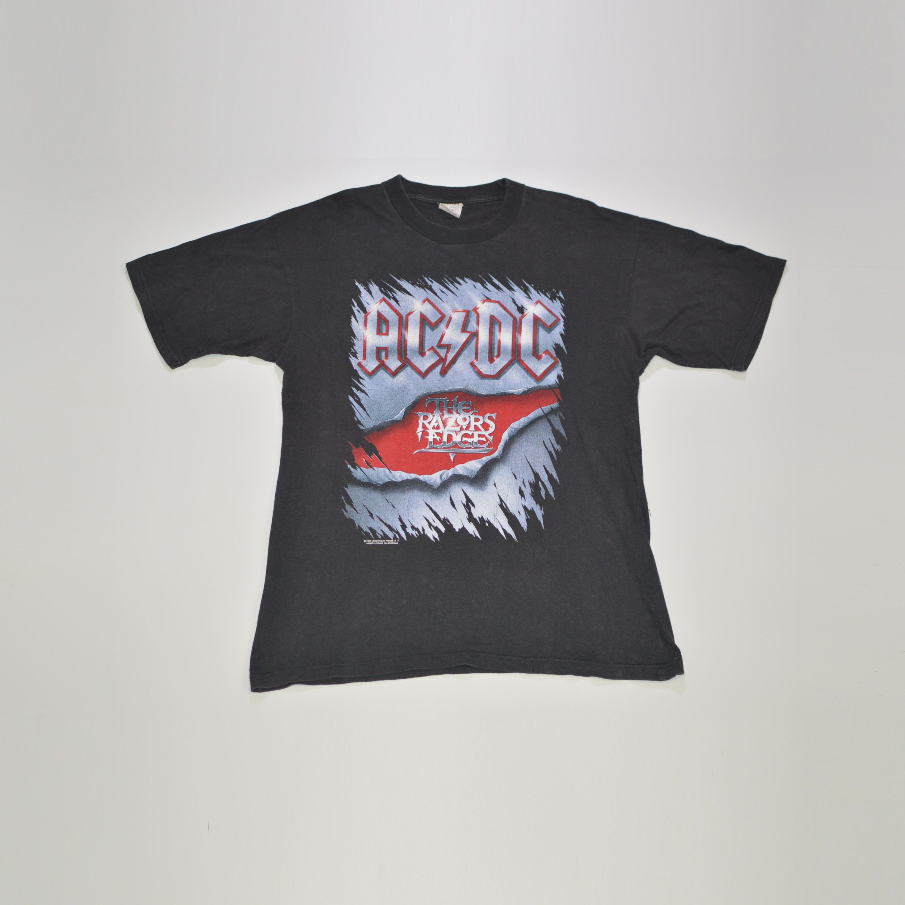 AC/DC × Vintage Vintage AC DC The Razors Edge World Tour Rock T-Shirt ...