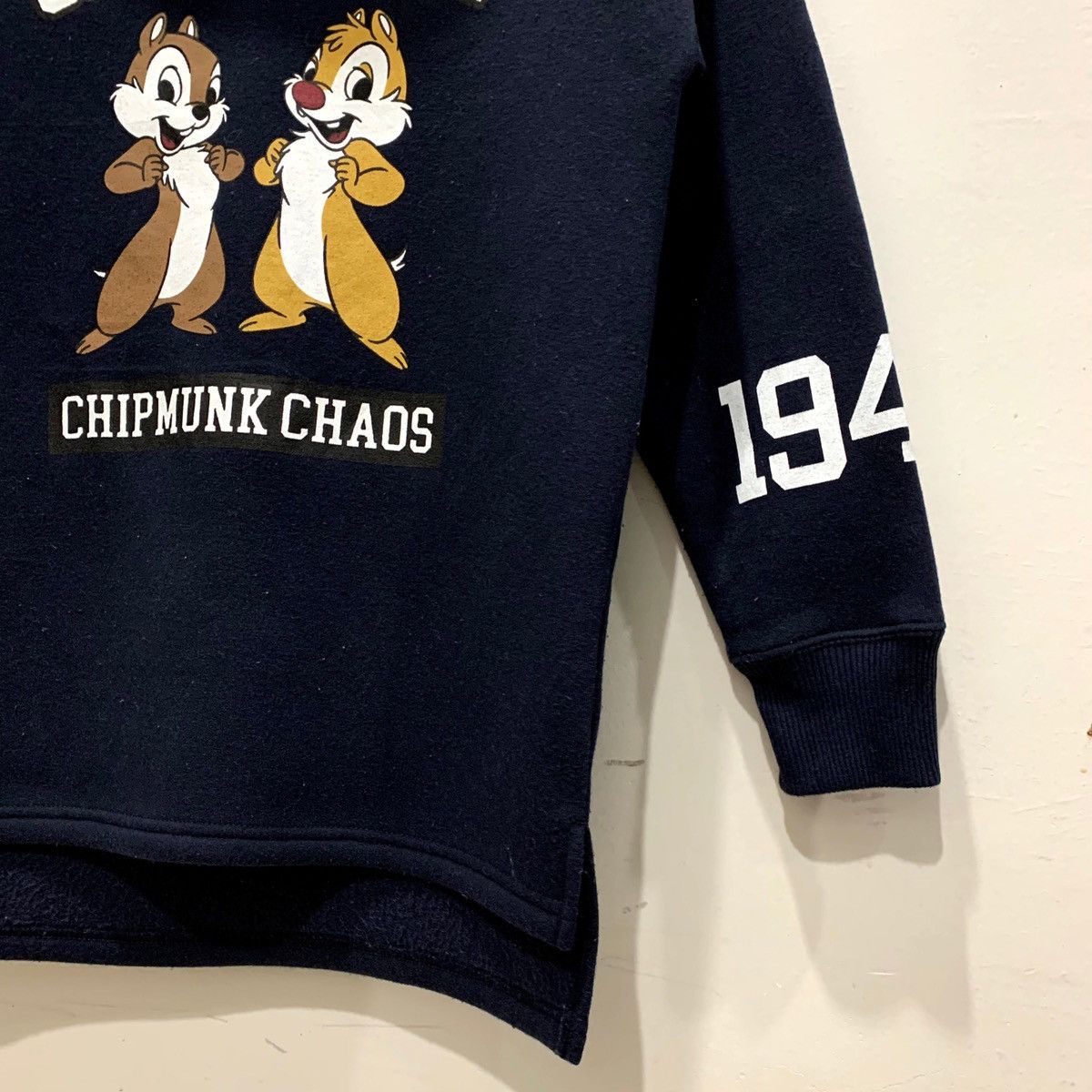 Disney × Japanese Brand × Vintage DISNEY CHIP & DALE Hoodie Size M Fits S Size US S / EU 44-46 / 1 - 4 Thumbnail