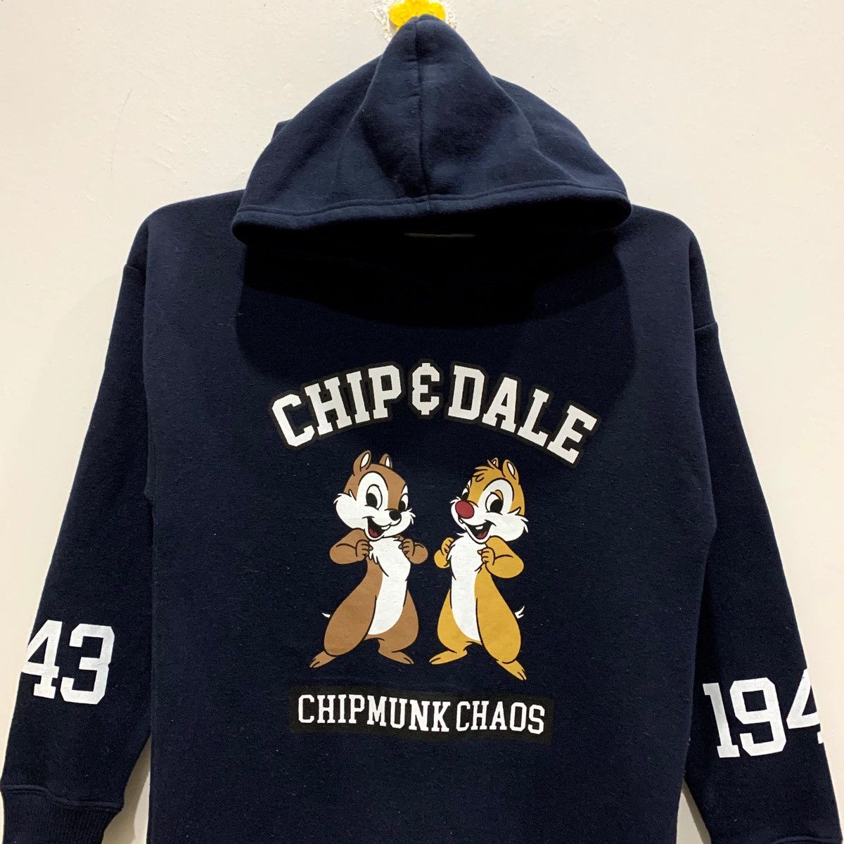 Disney × Japanese Brand × Vintage DISNEY CHIP & DALE Hoodie Size M Fits S Size US S / EU 44-46 / 1 - 2 Thumbnail