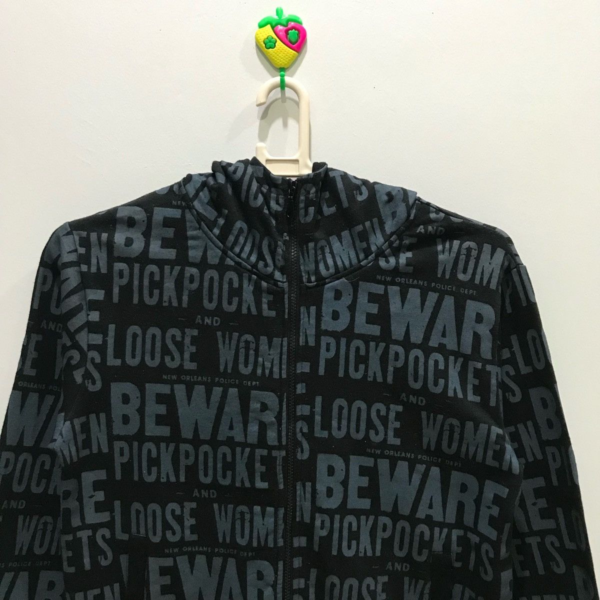 Japanese Brand × Vintage COMMONTAGE Hoodie Full Print Size L Fits Size M Size US M / EU 48-50 / 2 - 2 Thumbnail