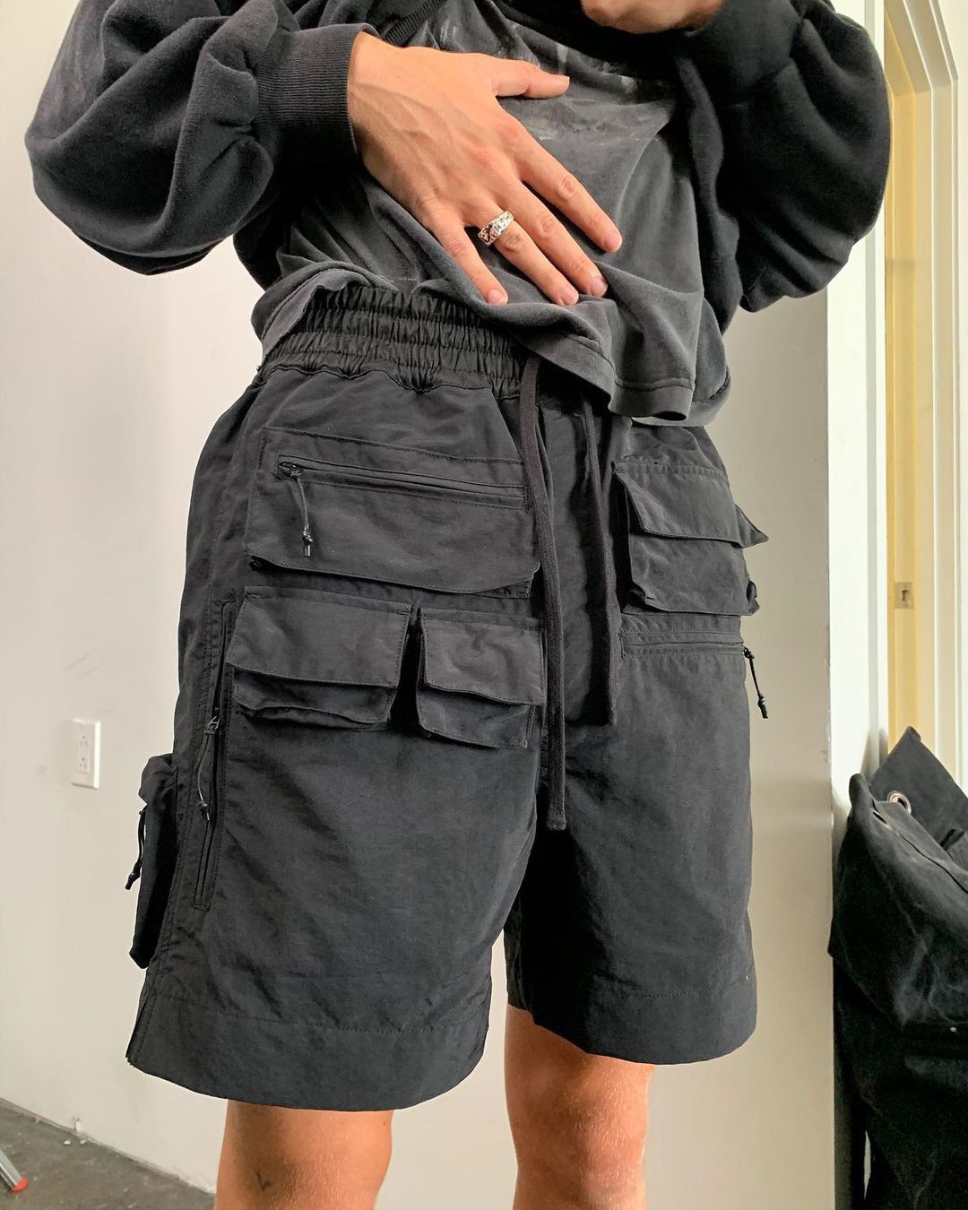 Alyx Who Is Jacov Cargo Utility Shorts - Size Small Size US 30 / EU 46 - 3 Thumbnail
