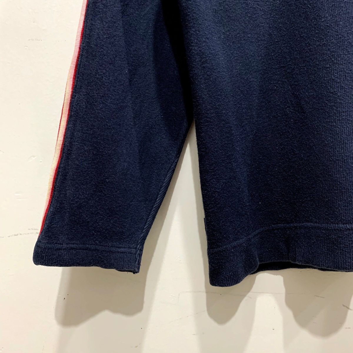 Japanese Brand × Tommy Hilfiger × Vintage TOMMY HILFIGER Sweatshirt Size XS Fits M Size US M / EU 48-50 / 2 - 5 Thumbnail