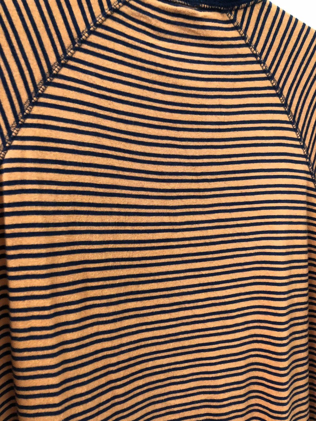 Levi's × Vintage Vintage 90s Levi’s Narrow Striped V neck Oversize tee Size US M / EU 48-50 / 2 - 7 Thumbnail