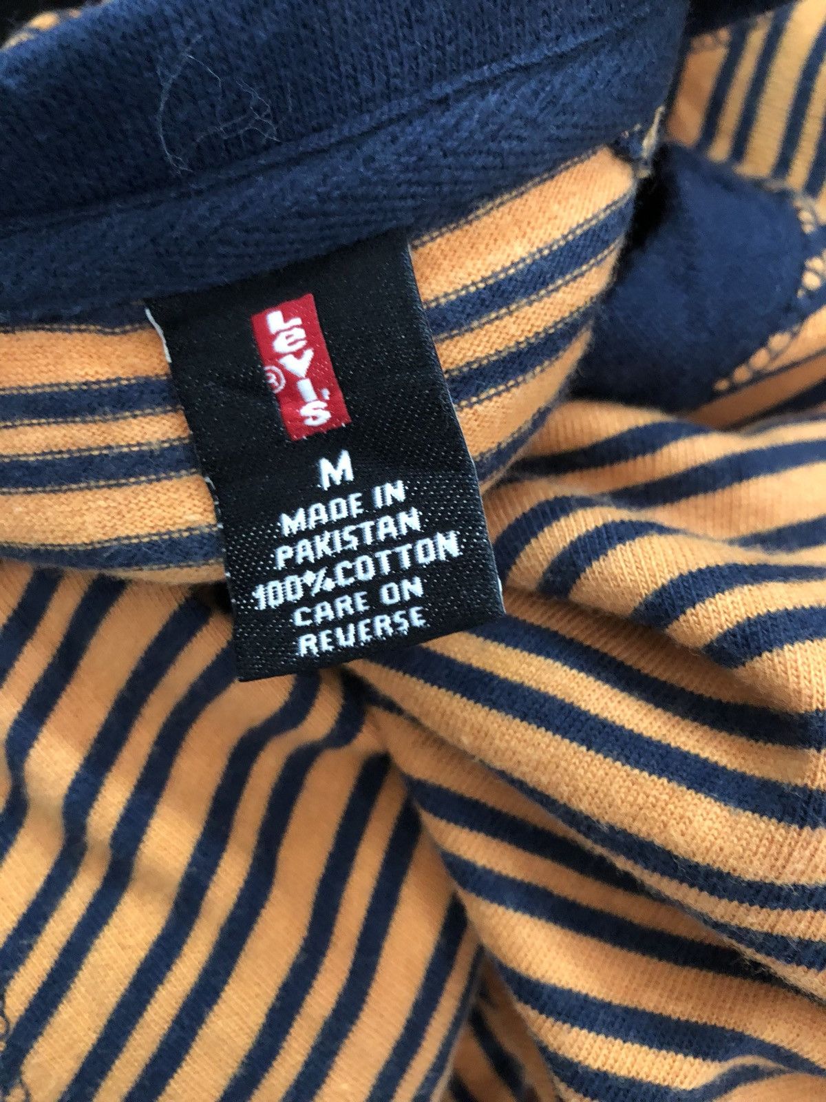 Levi's × Vintage Vintage 90s Levi’s Narrow Striped V neck Oversize tee Size US M / EU 48-50 / 2 - 9 Thumbnail
