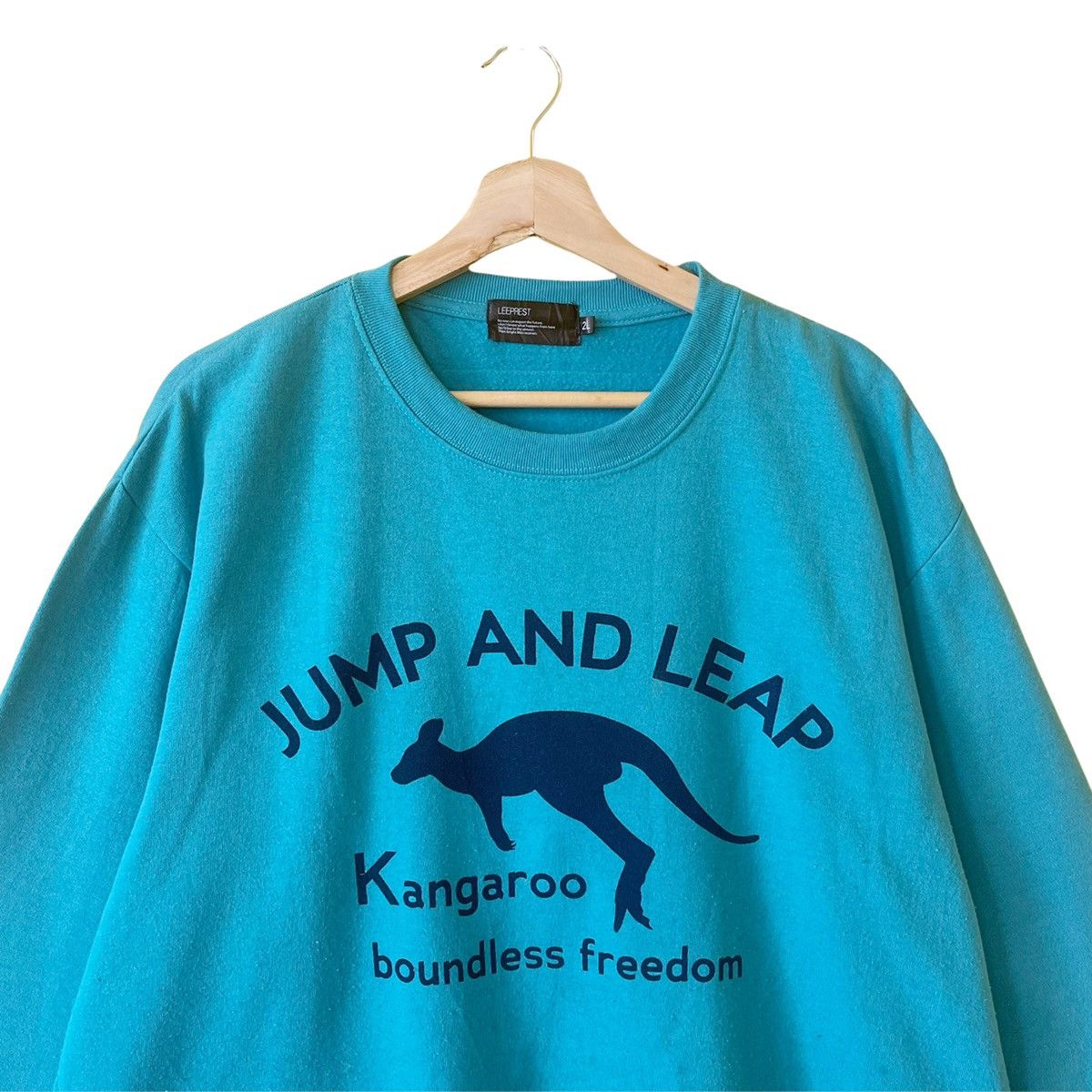 Japanese Brand Vintage Jump And Leap Kangaroo Crewneck Sweatshirt Size L Size US L / EU 52-54 / 3 - 4 Thumbnail