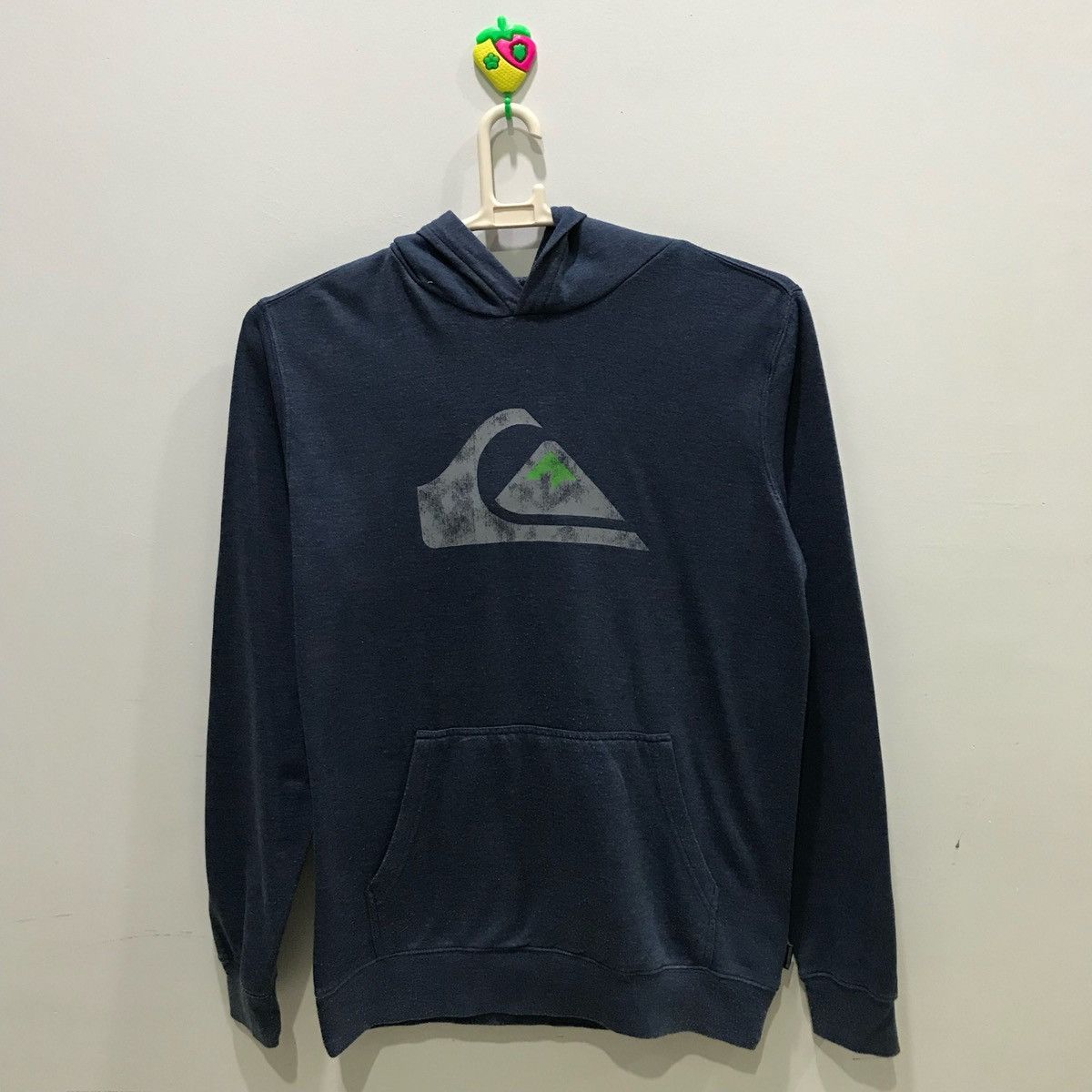 QUICKSILVER Hoodie Big Logo Size M Fits Size L