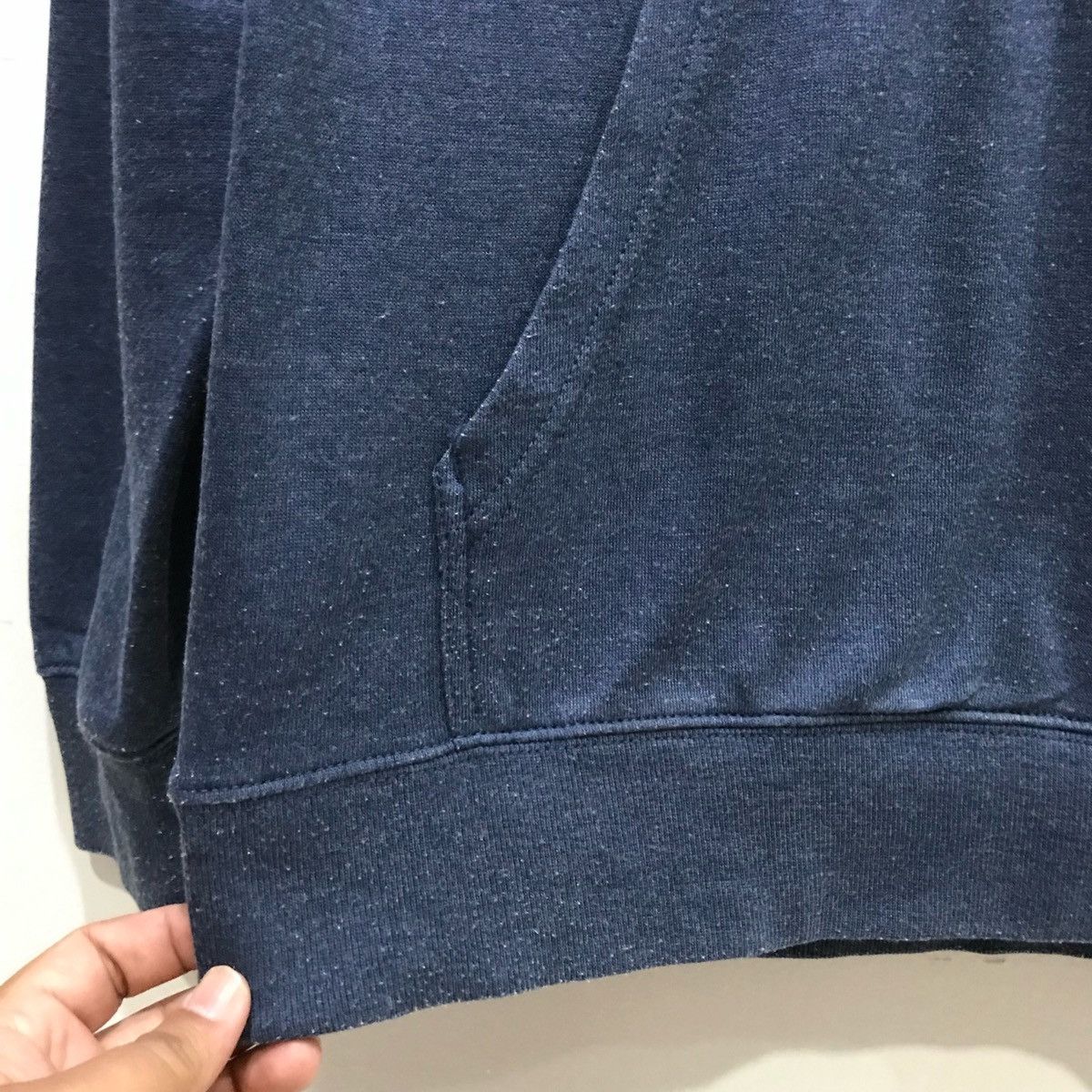 Japanese Brand × Quicksilver × Vintage QUICKSILVER Hoodie Big Logo Size M Fits Size L Size US L / EU 52-54 / 3 - 4 Thumbnail